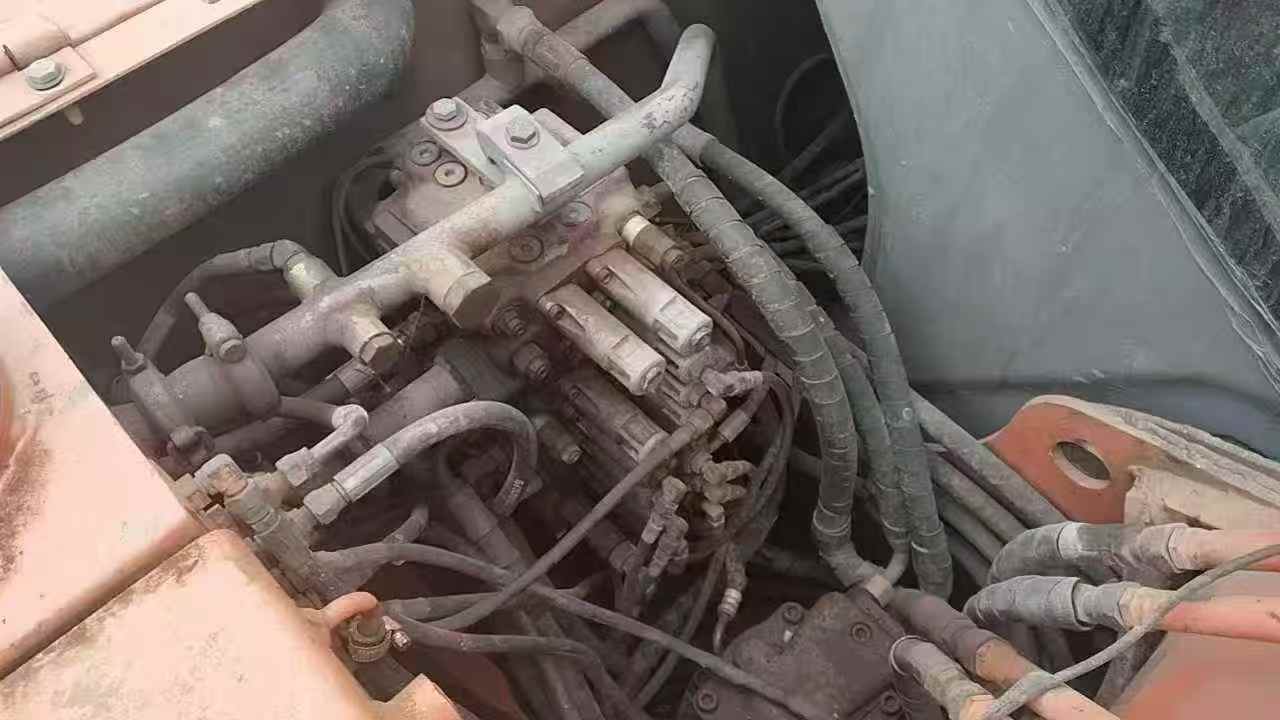 Used Hitachi ZX70 Excavator 2013 Model / 3