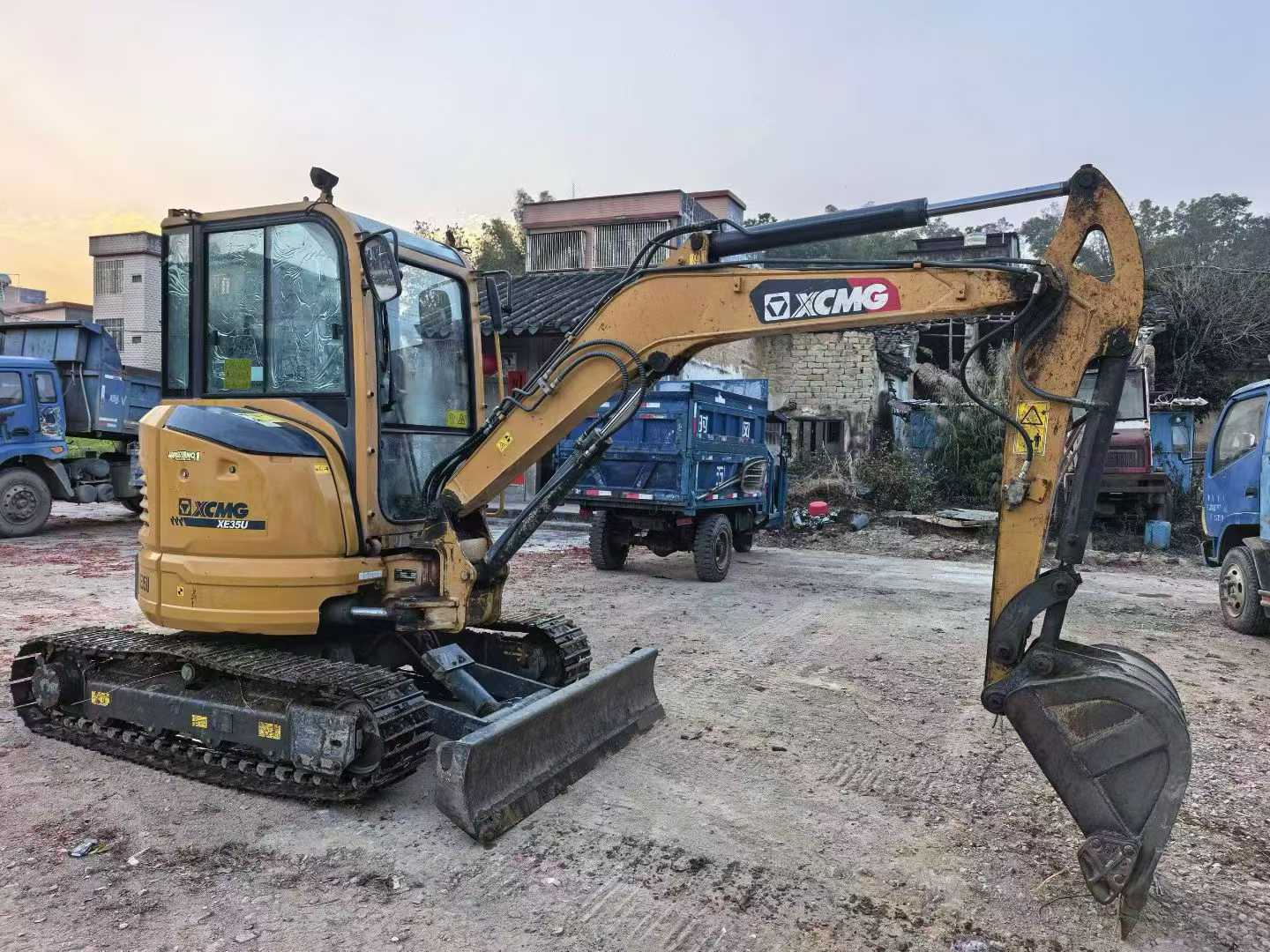 Buy XCMG XE35U Used Excavator