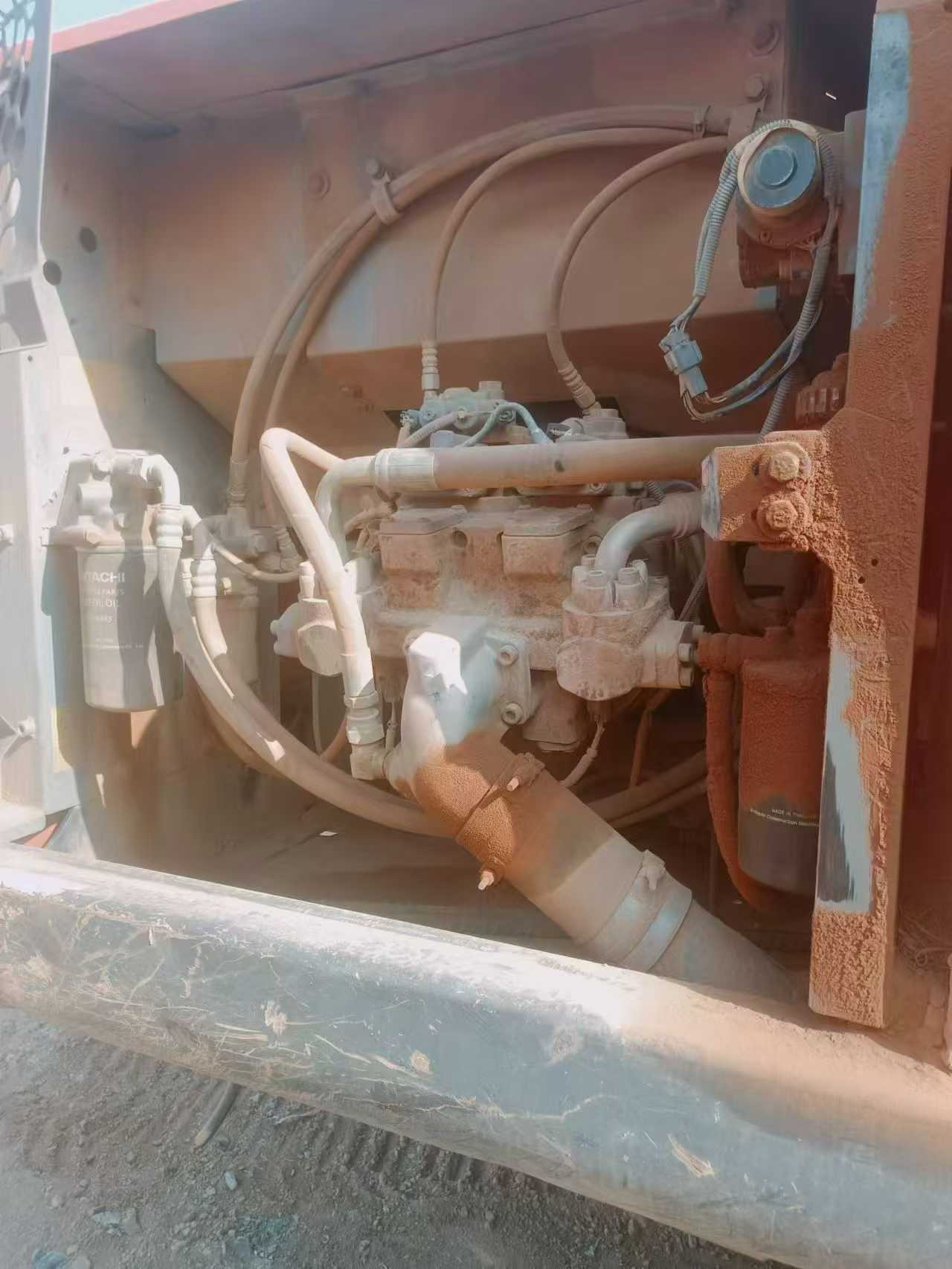 Used Hitachi ZX210K-5G Excavator 2014 Model / 3