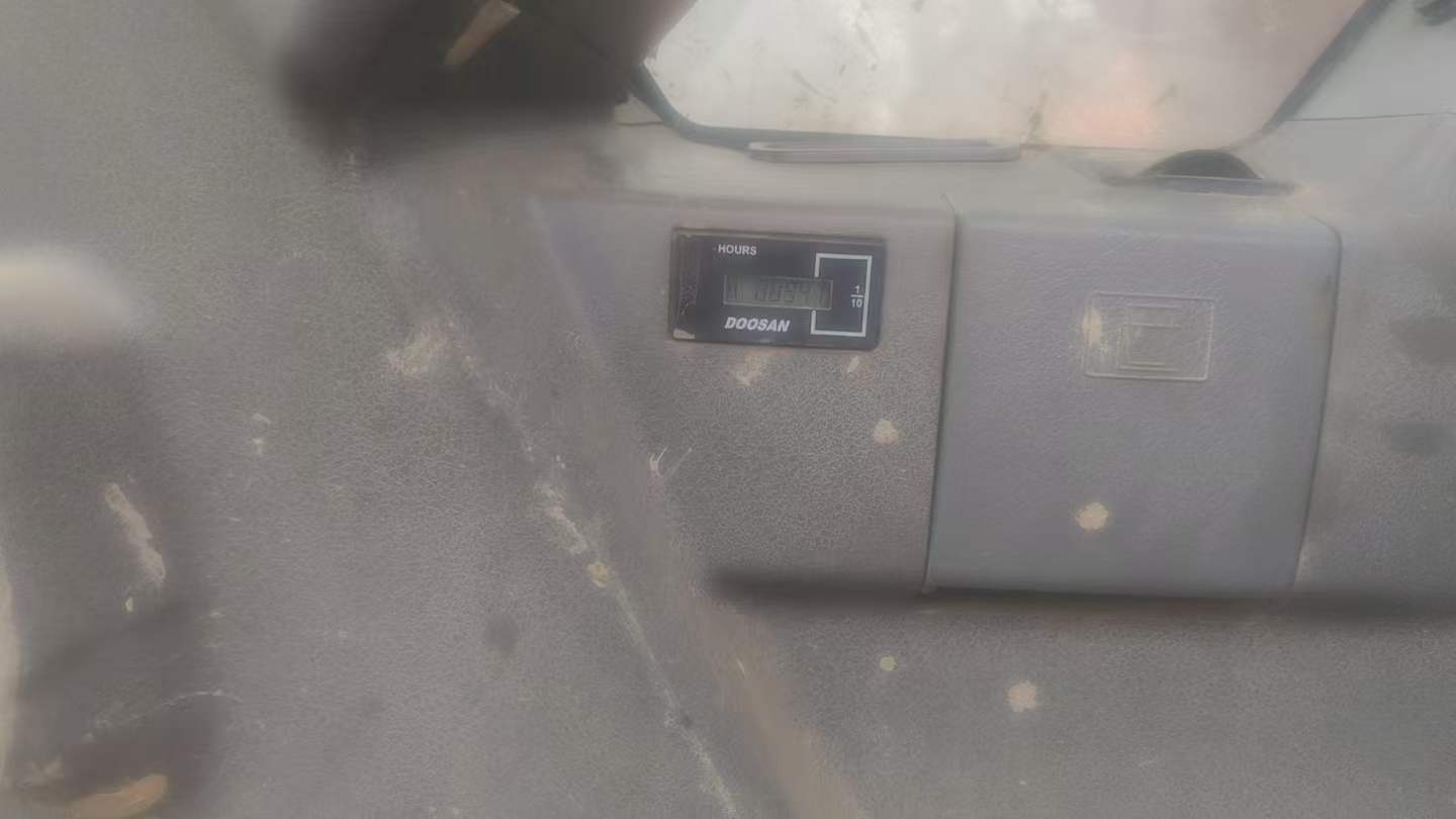 Used Doosan DX75-9C Excavator 2018 Model / 6