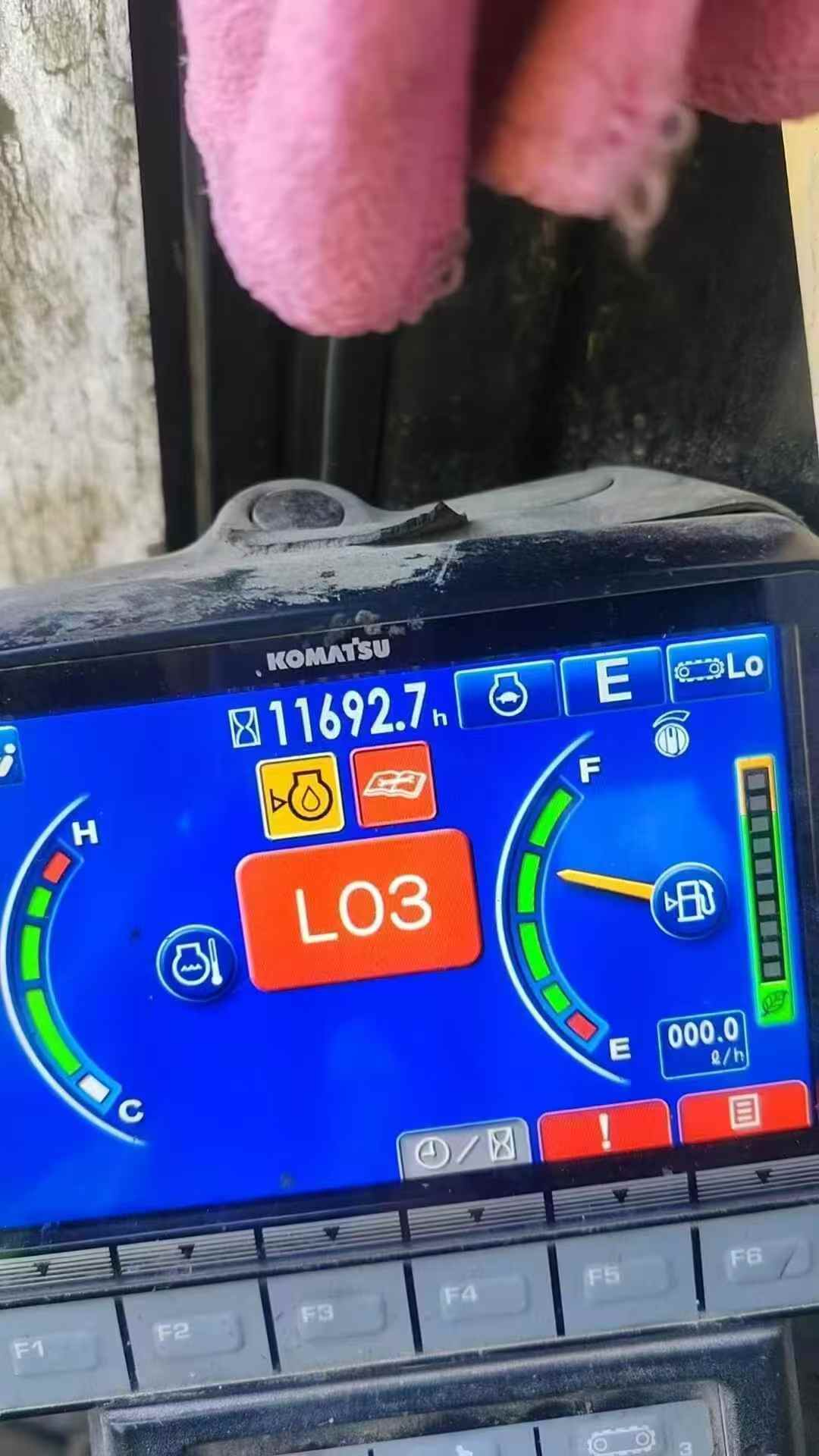 Used Komatsu PC220 Excavator 2018 Model / 5