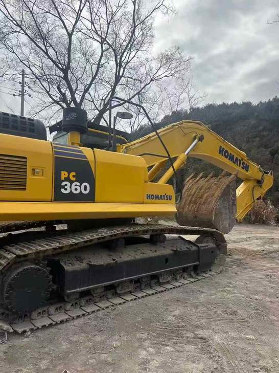 Buy Komatsu PC360-7 Used Excavator / 1