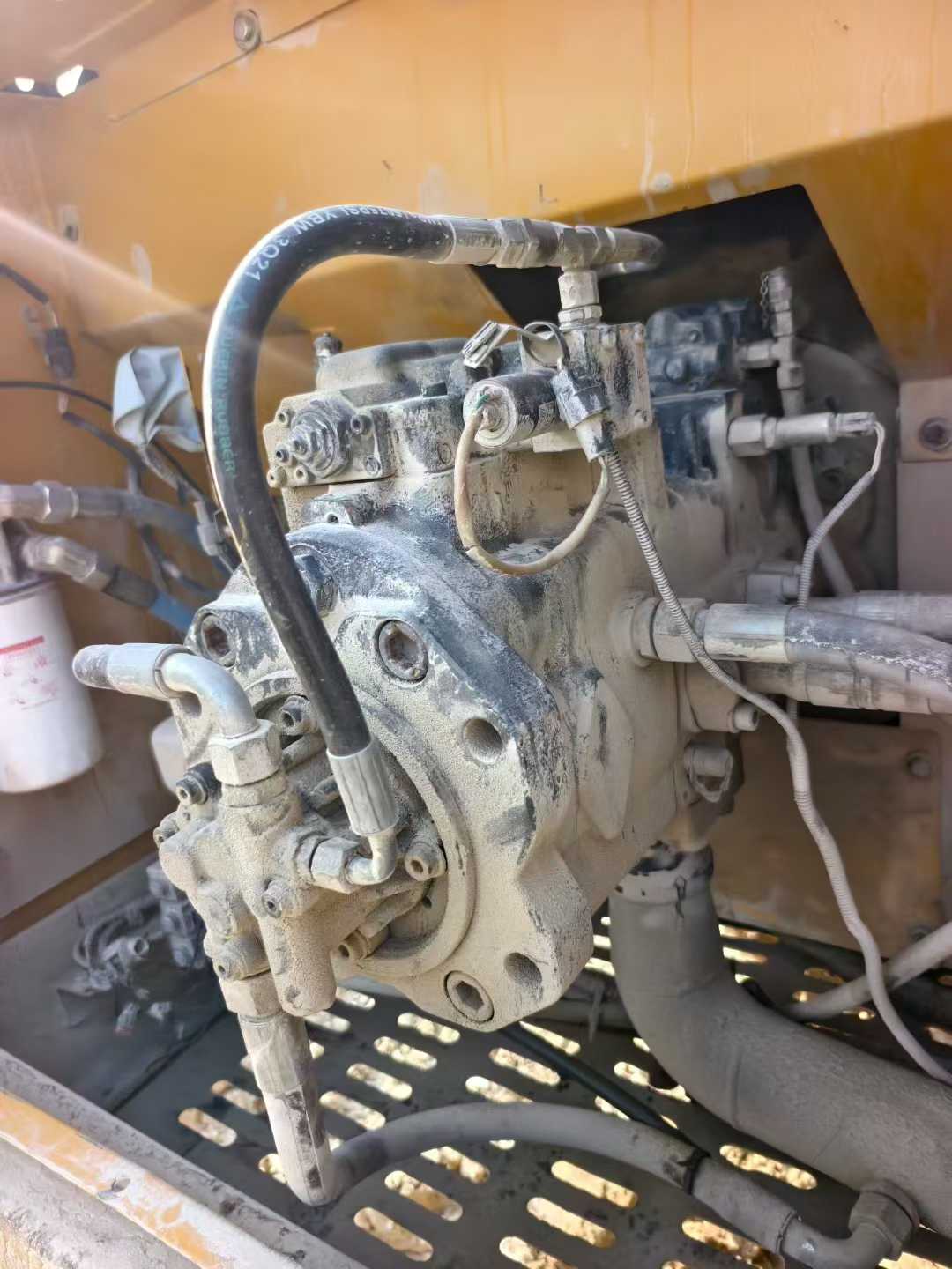 Used XCMG XE370 Excavator 2013 Model / 9