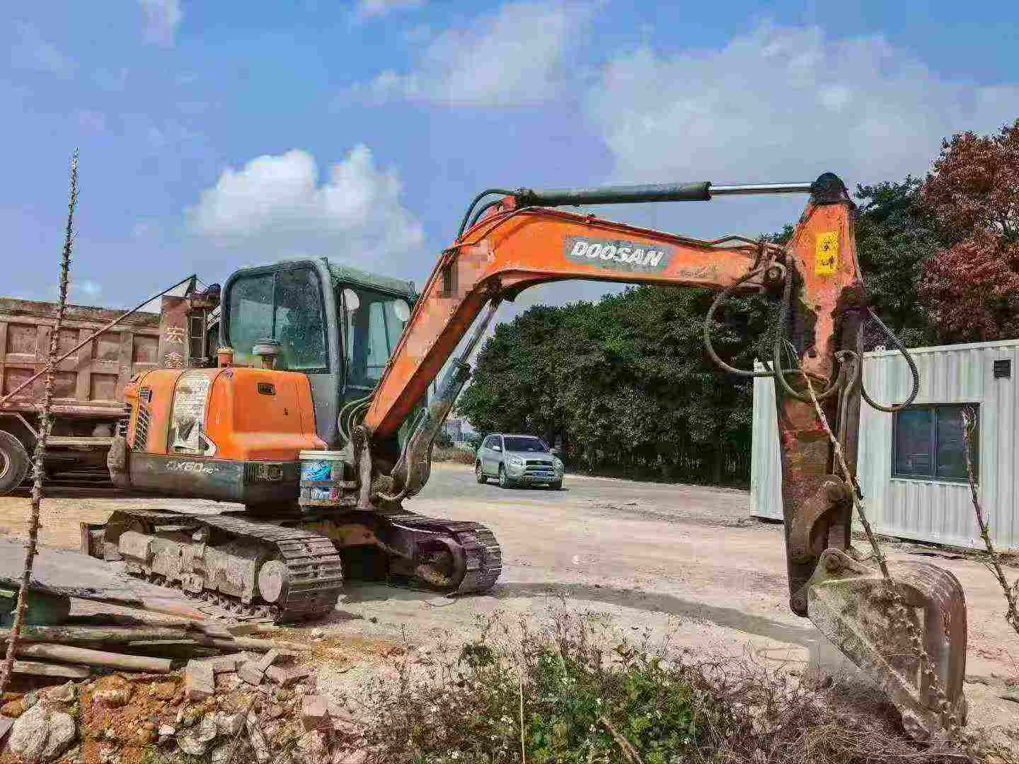 Used Doosan DH60 Excavator 2016 Model / 3