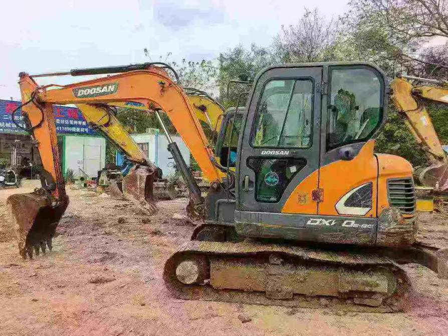 Used Doosan DH60 Excavator 2020 Model / 2