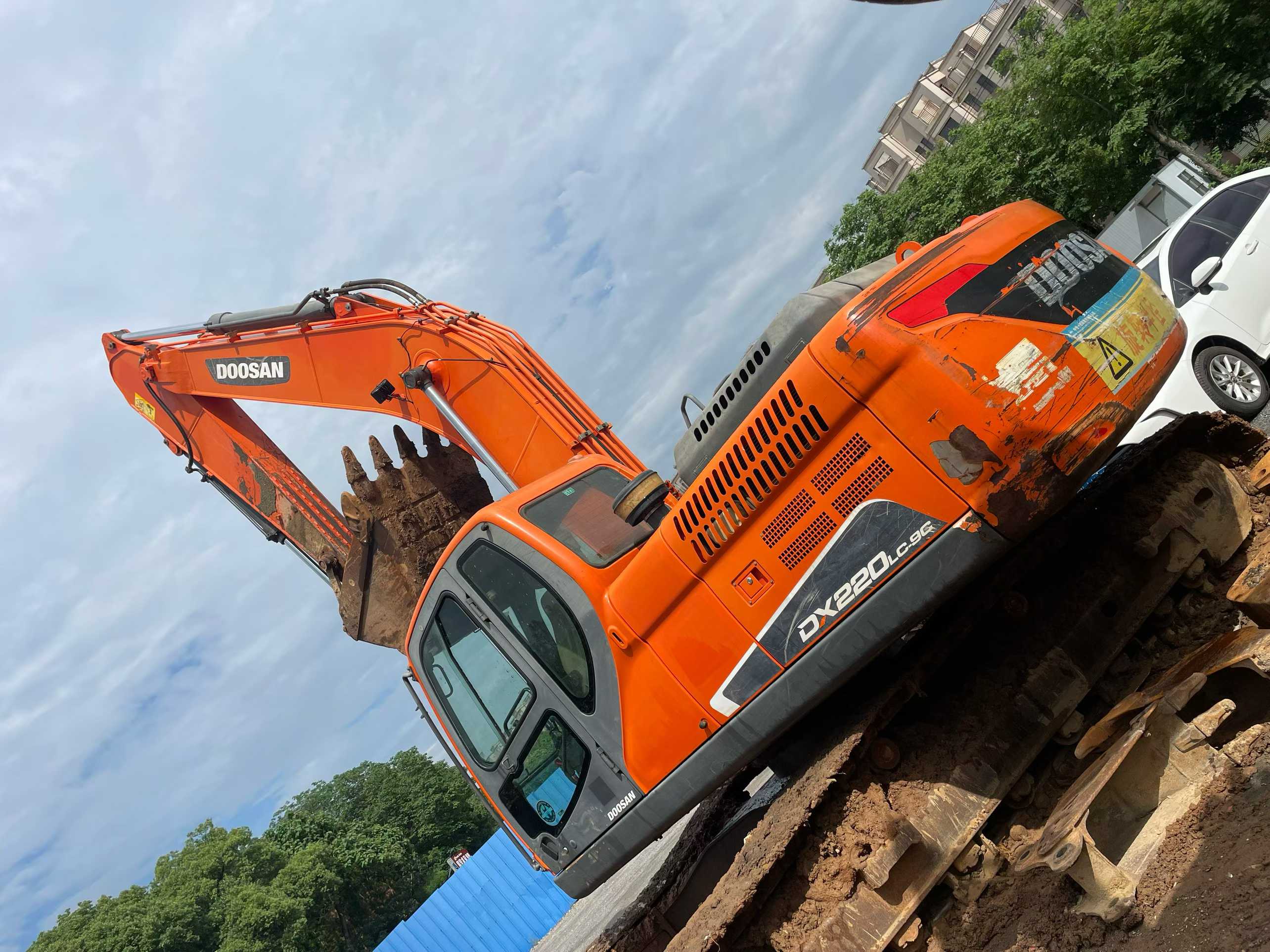 Buy Doosan DH220 Used Excavator