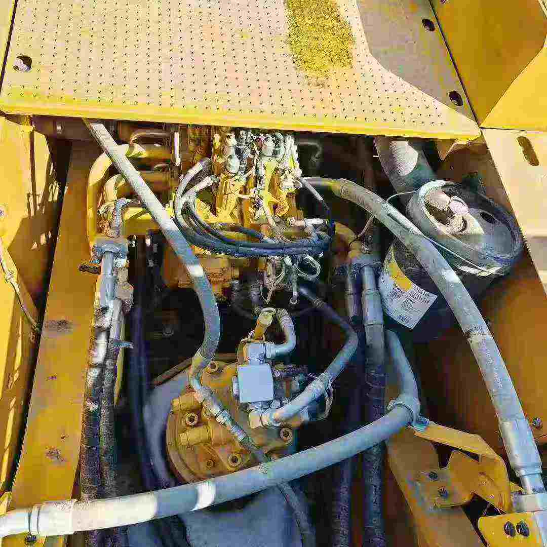 Used Caterpillar 350L Excavator 2024 Model / 8