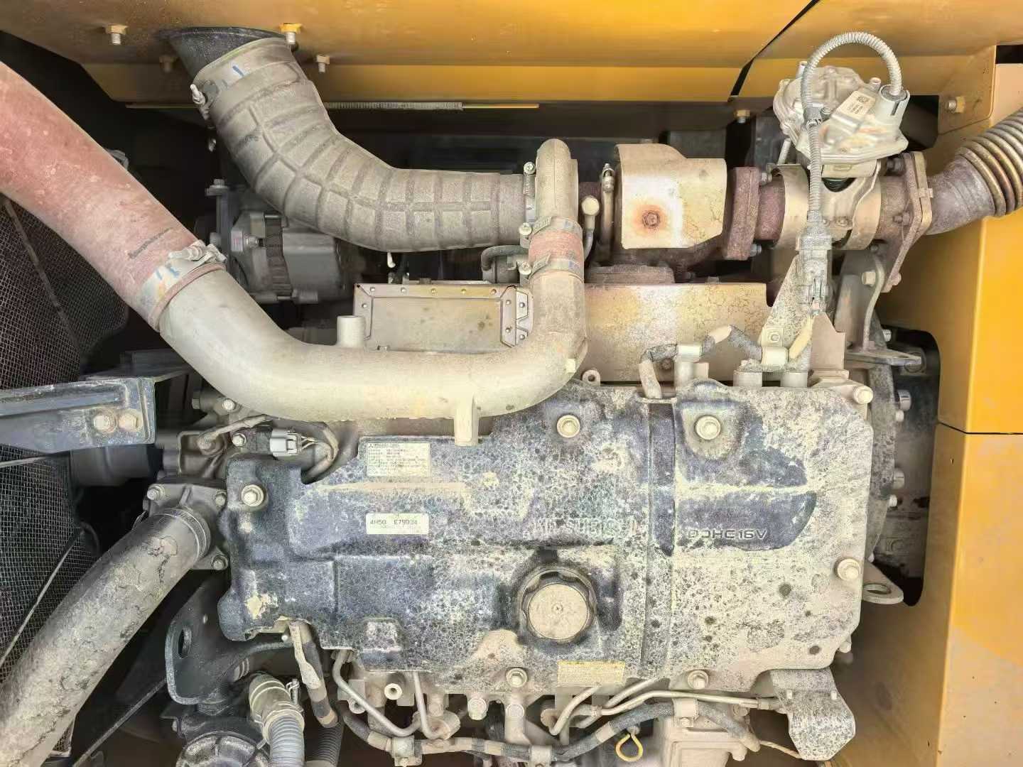 Used Sany SY215C Excavator 2023 Model / 4