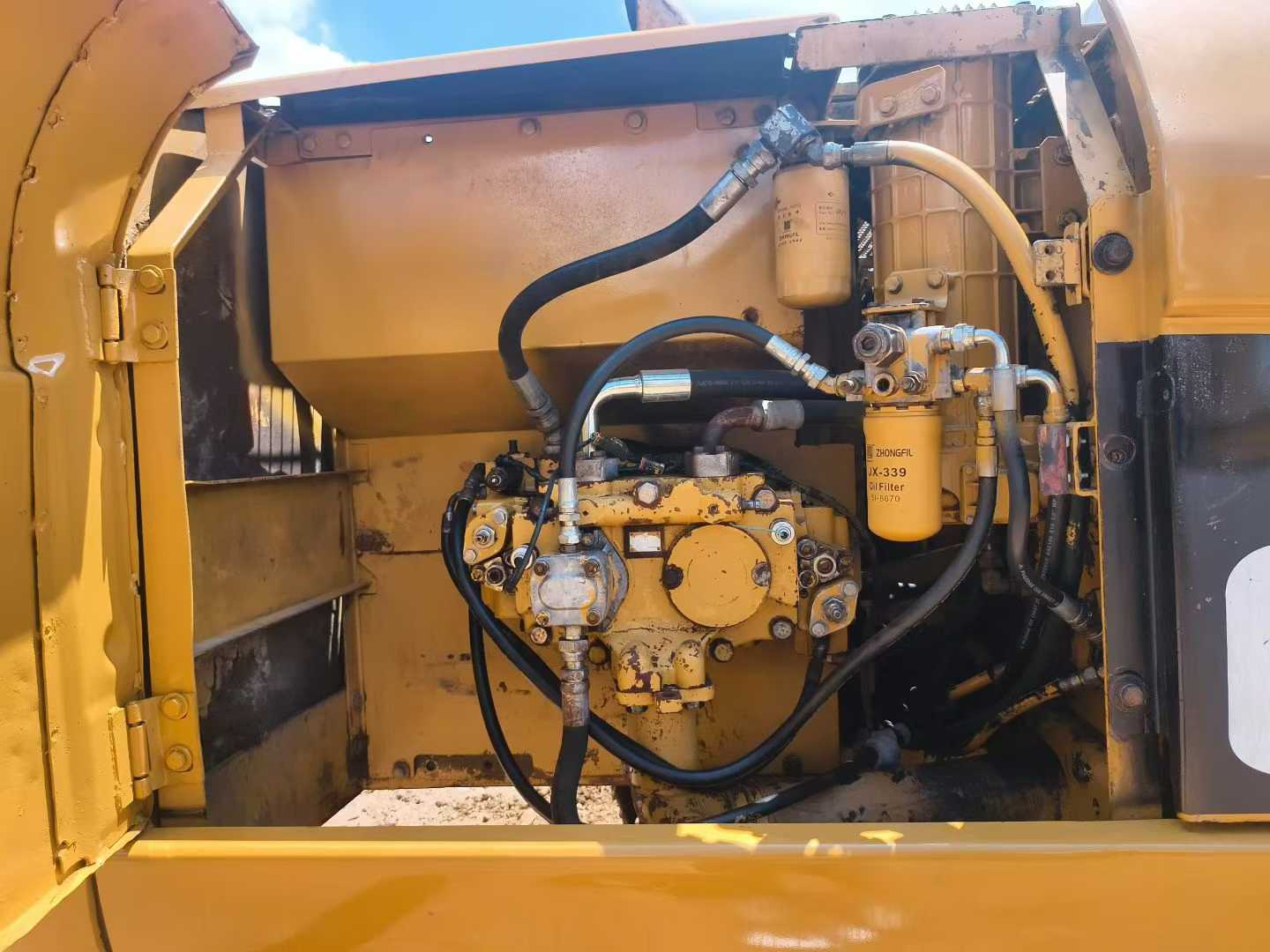 Used Caterpillar 320C Excavator 2016 Model / 5