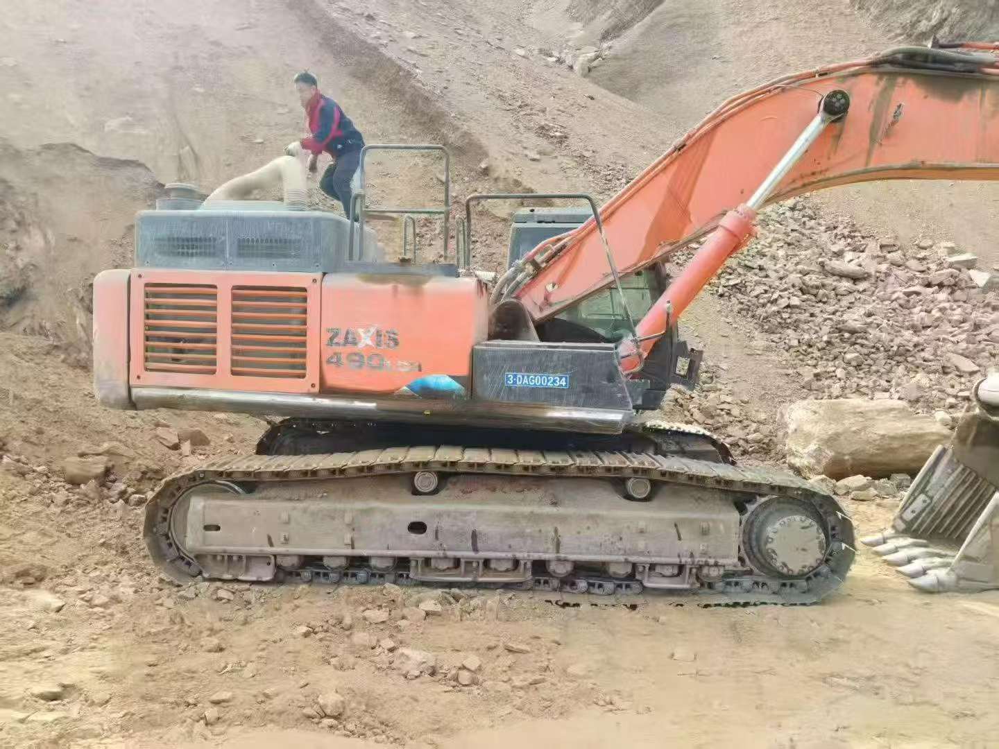 Used Hitachi ZX490LCH-5A Excavator 2016 Model / 9