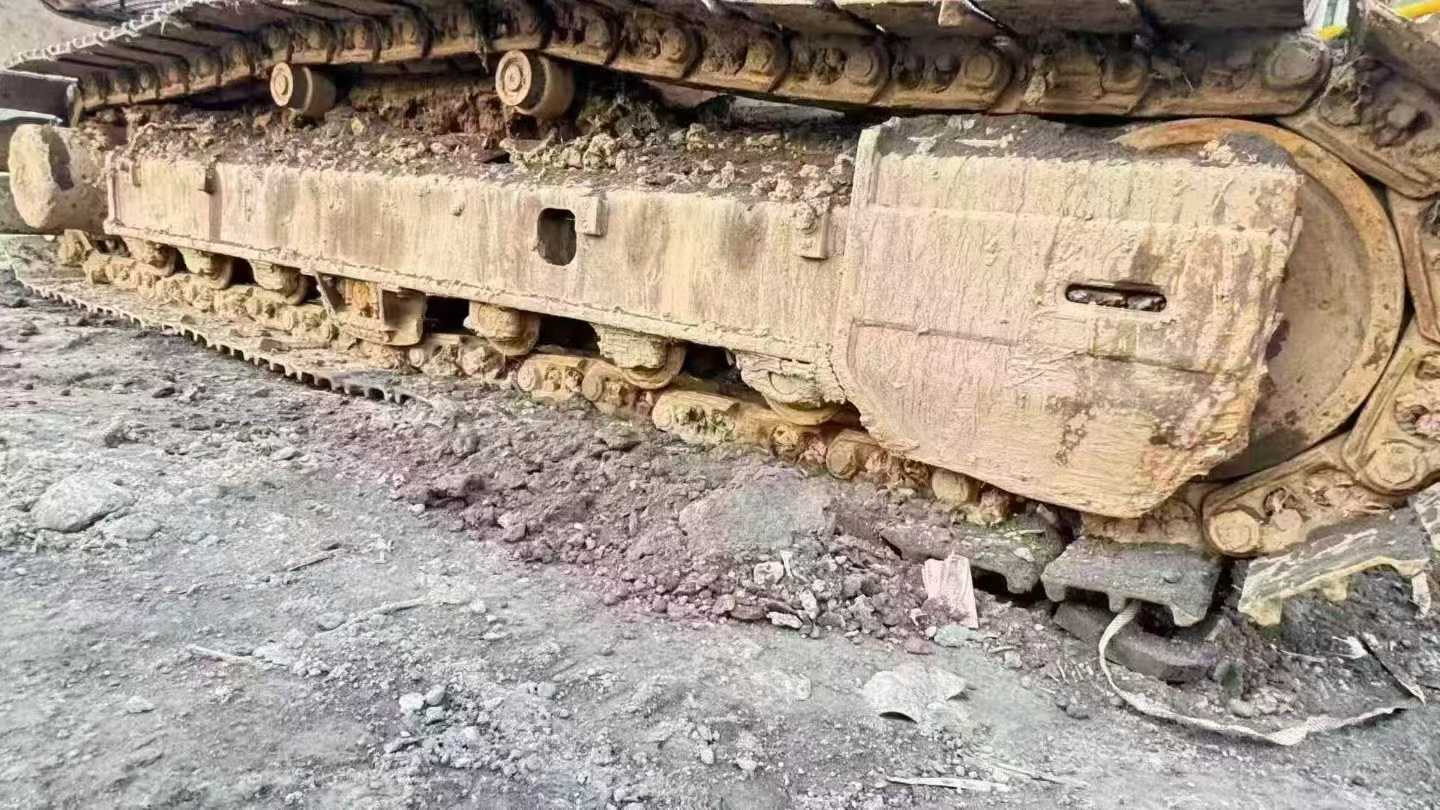 Used Hitachi EX200-5 Excavator 2014 Model / 2