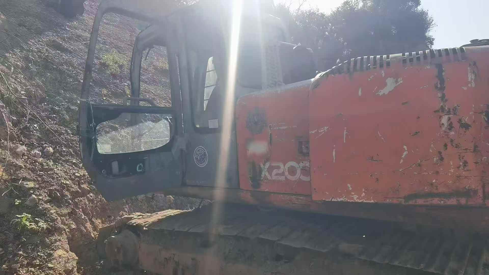 Buy Hitachi EX200-5 Used Excavator