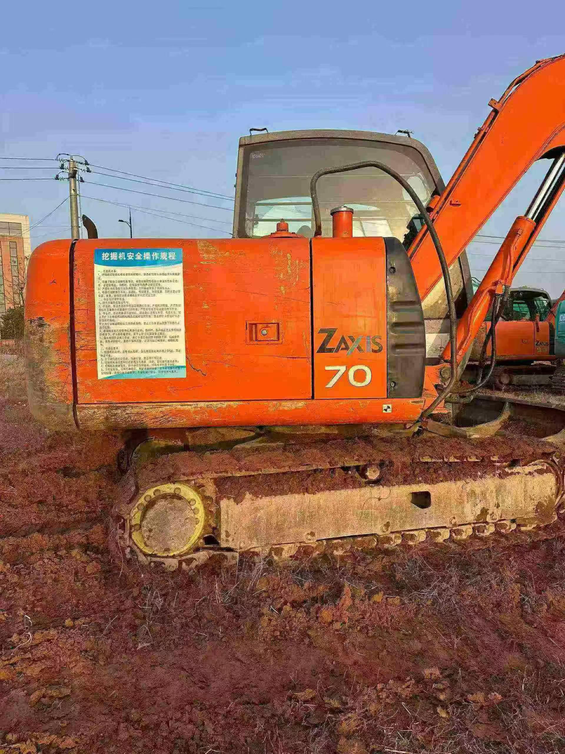 Used Hitachi EX60-6 Excavator 2012 Model / 3