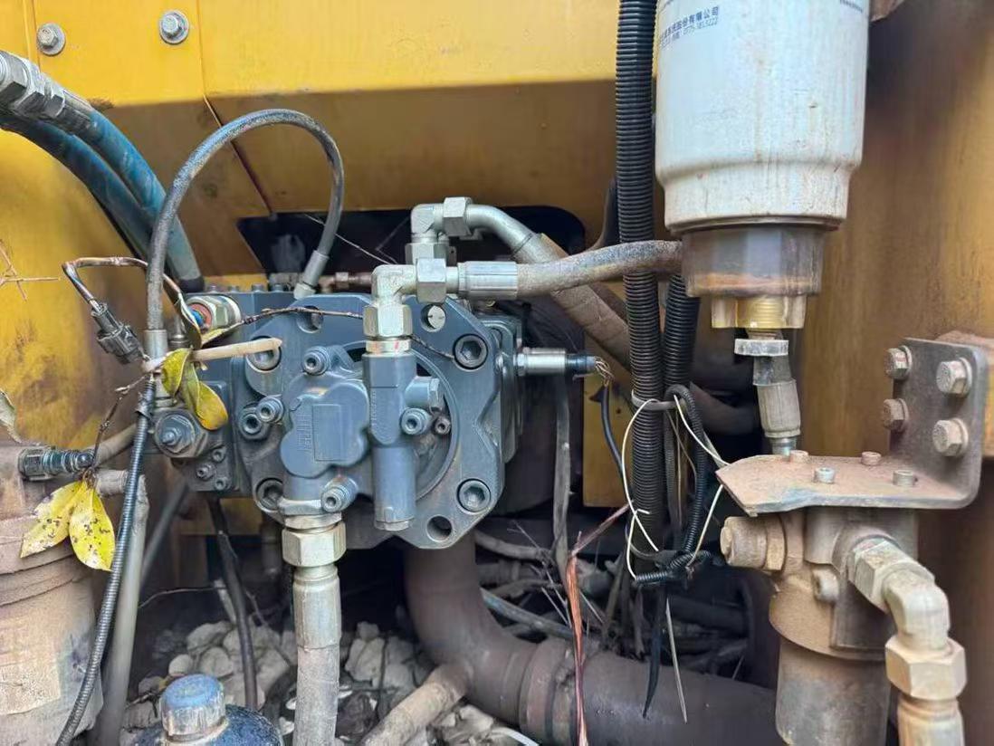 Used XCMG XE135GA Excavator 2017 Model / 4