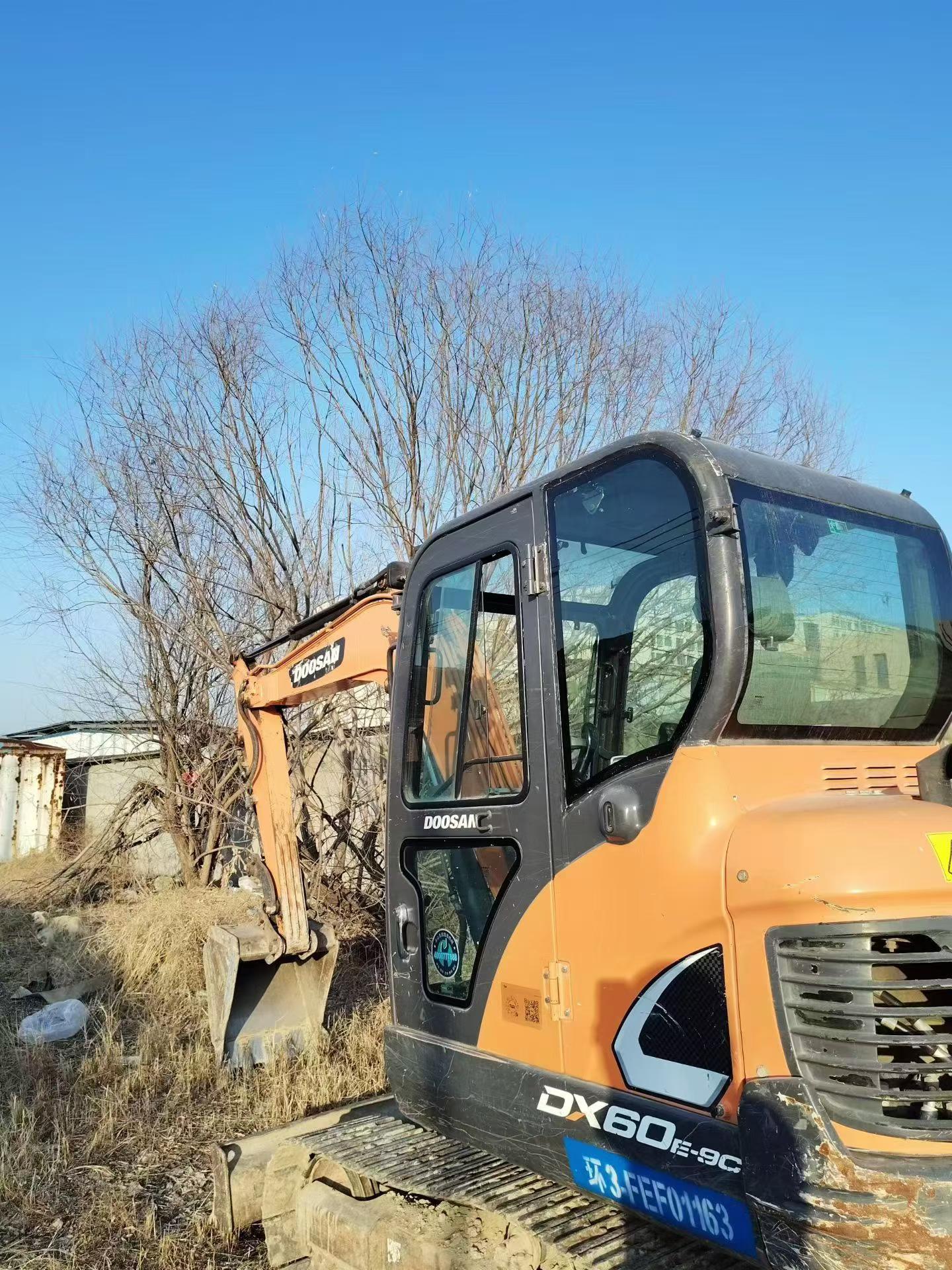 Used Doosan DH60 Excavator 2021 Model / 4