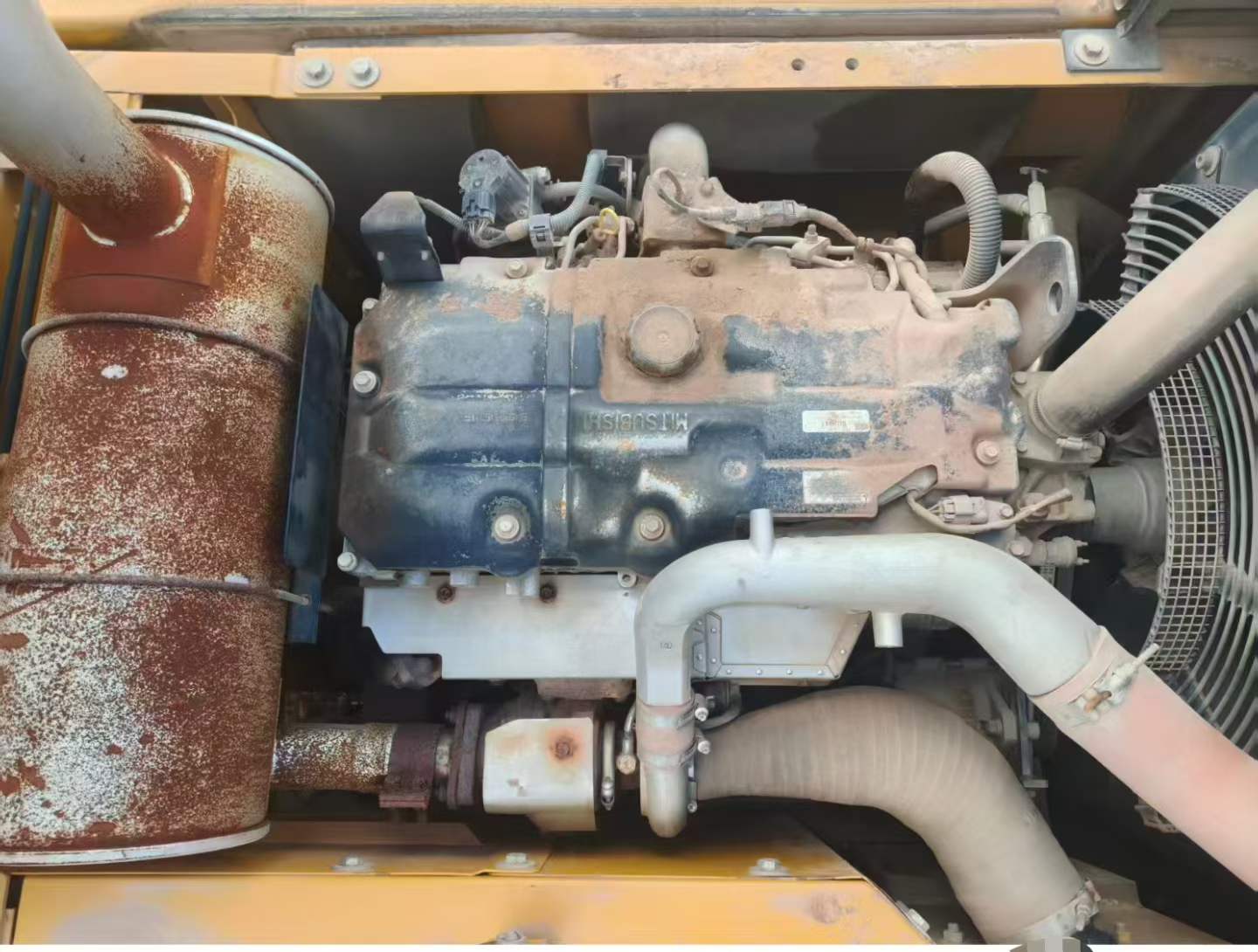 Used Sany SY215C Excavator 2017 Model / 5