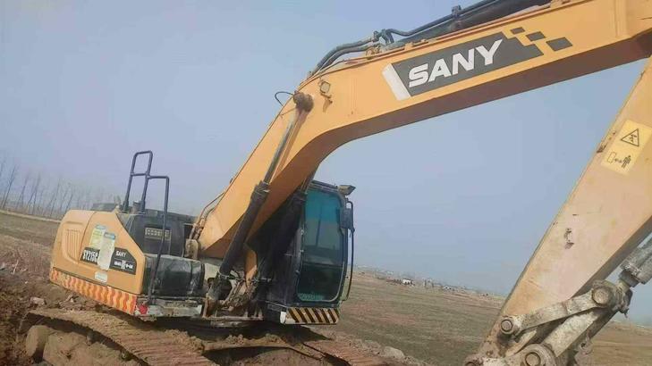Buy Sany SY215C Used Excavator / 1