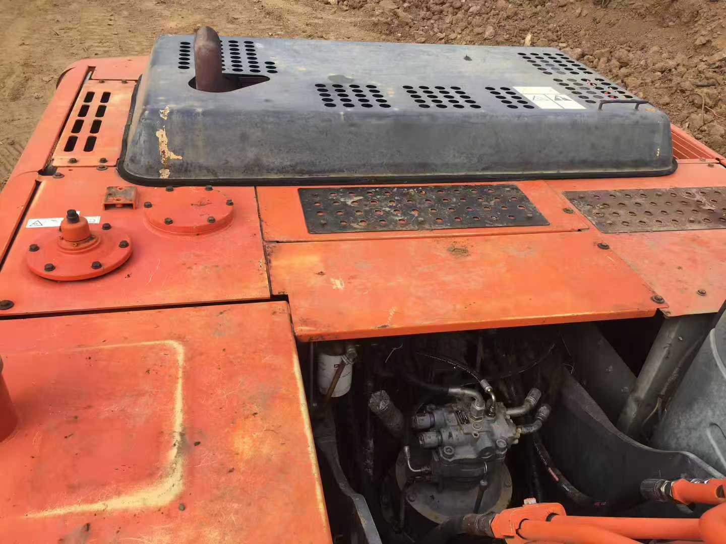 Used Hitachi ZX240-3 Excavator 2015 Model / 3