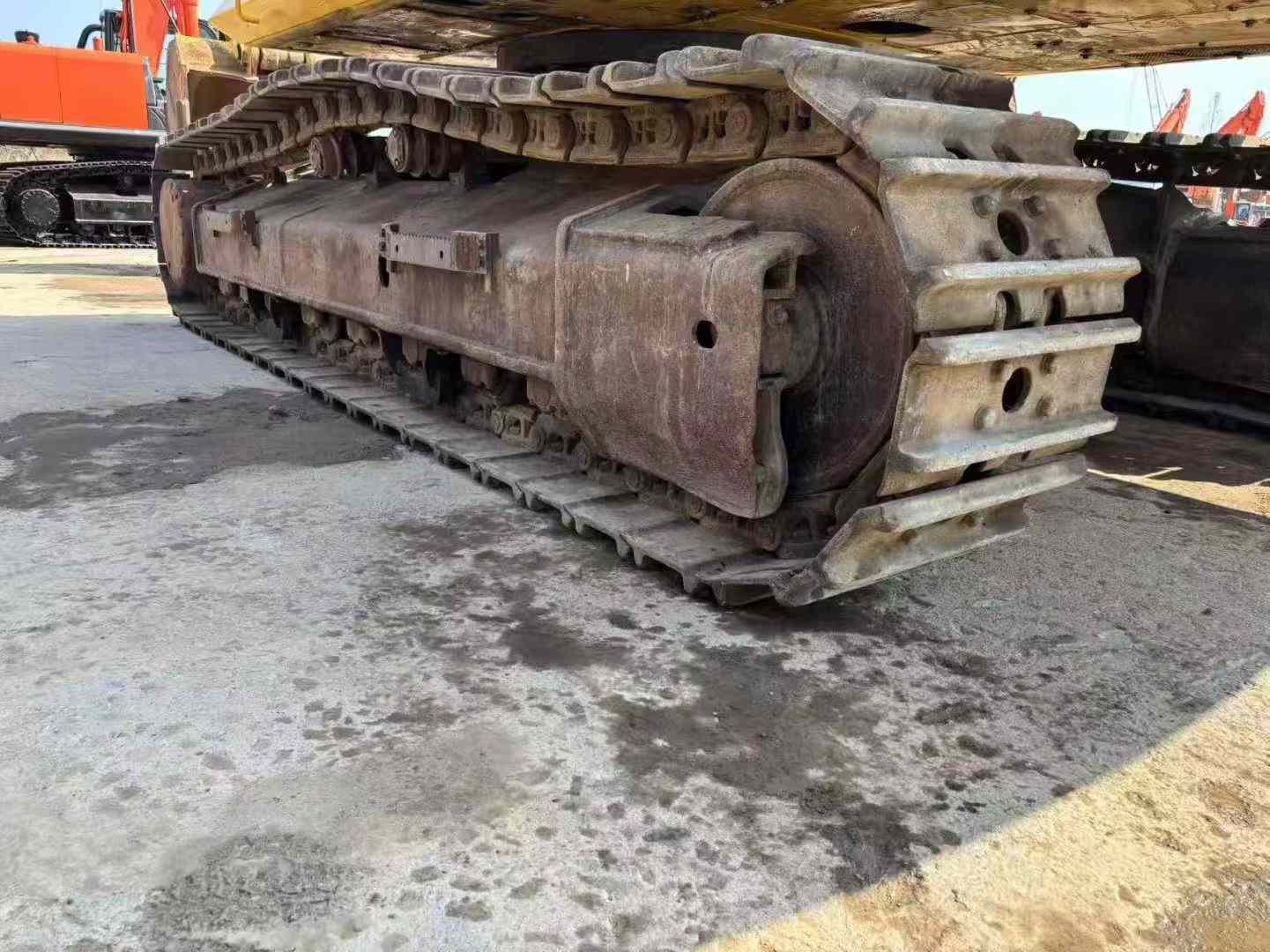 Used Komatsu PC460LC-8 Excavator 2016 Model / 8