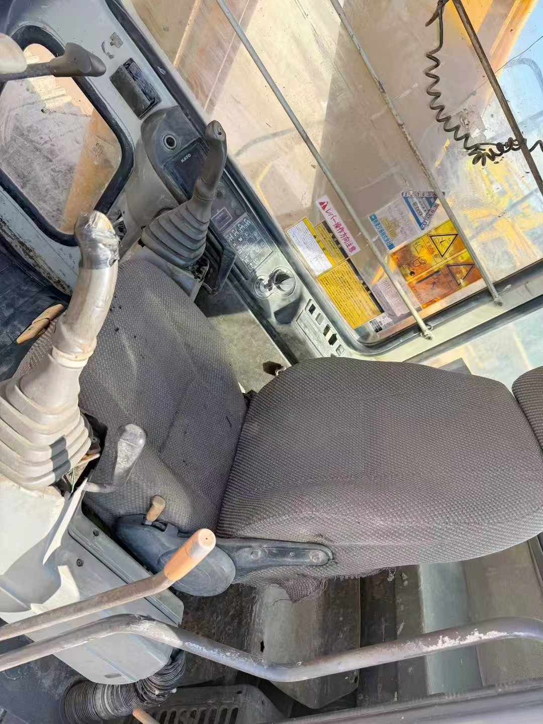 Used Kato 820-3SP Excavator 2016 Model / 7