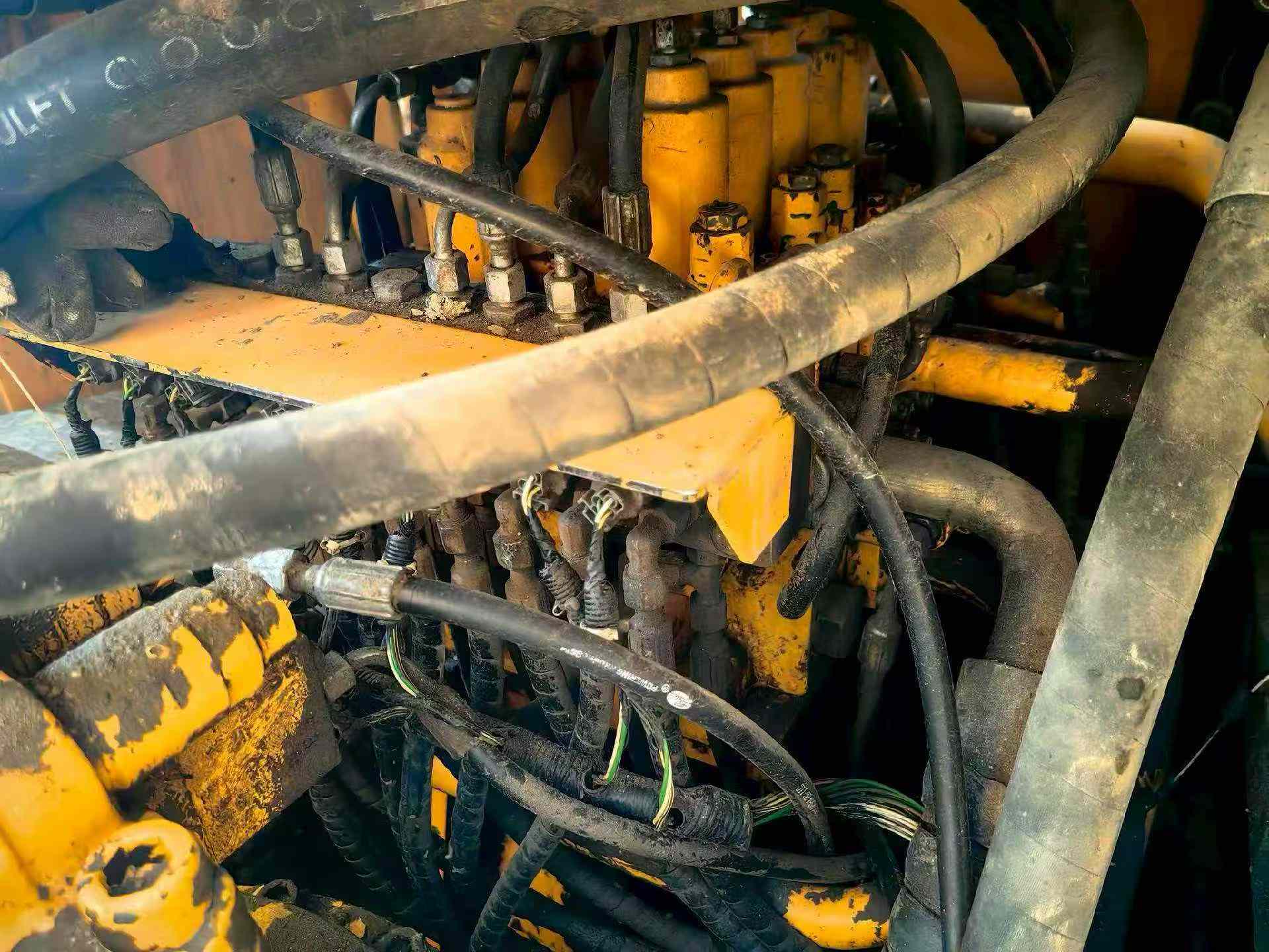 Used Sany SY305-9 Excavator 2016 Model / 8