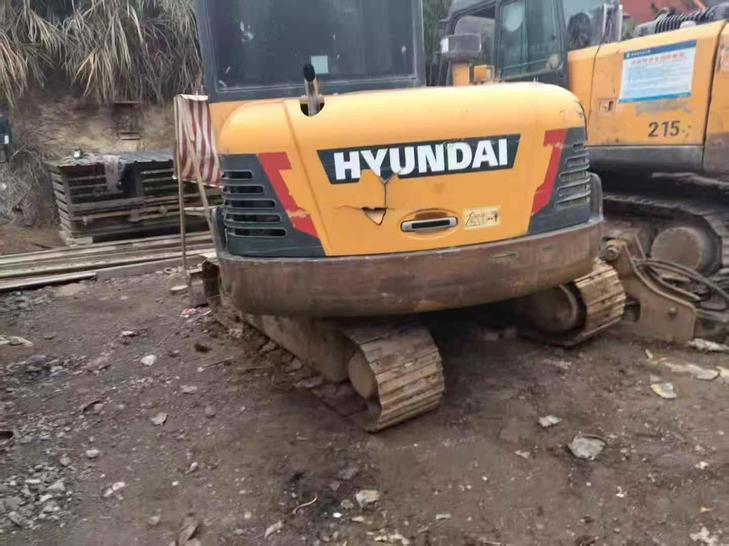 Buy Hyundai HX60 Used Excavator / 1