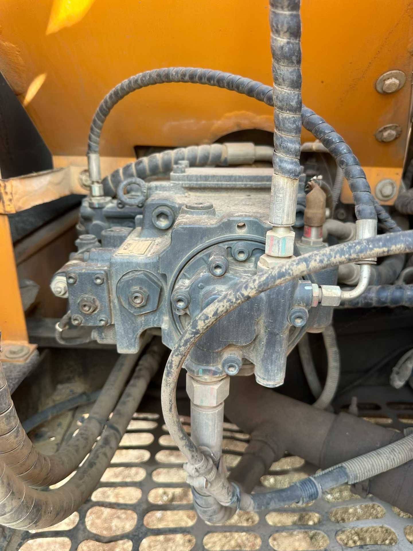 Used Sany SY135 Excavator 2014 Model / 2