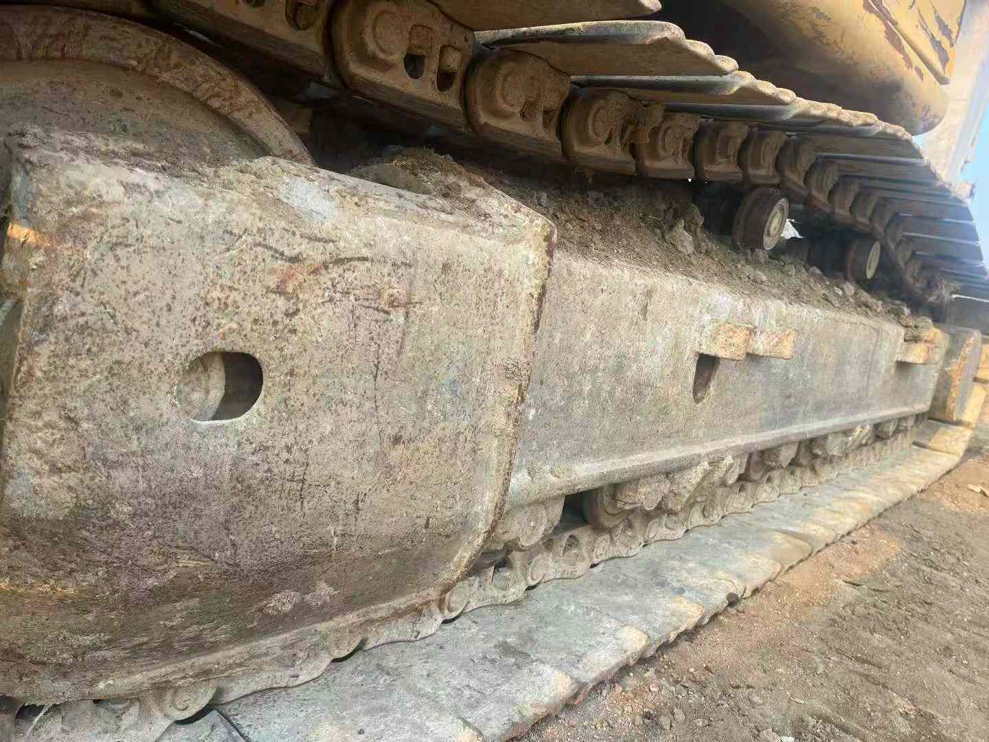 Used Komatsu PC220-6 Excavator 2016 Model / 7