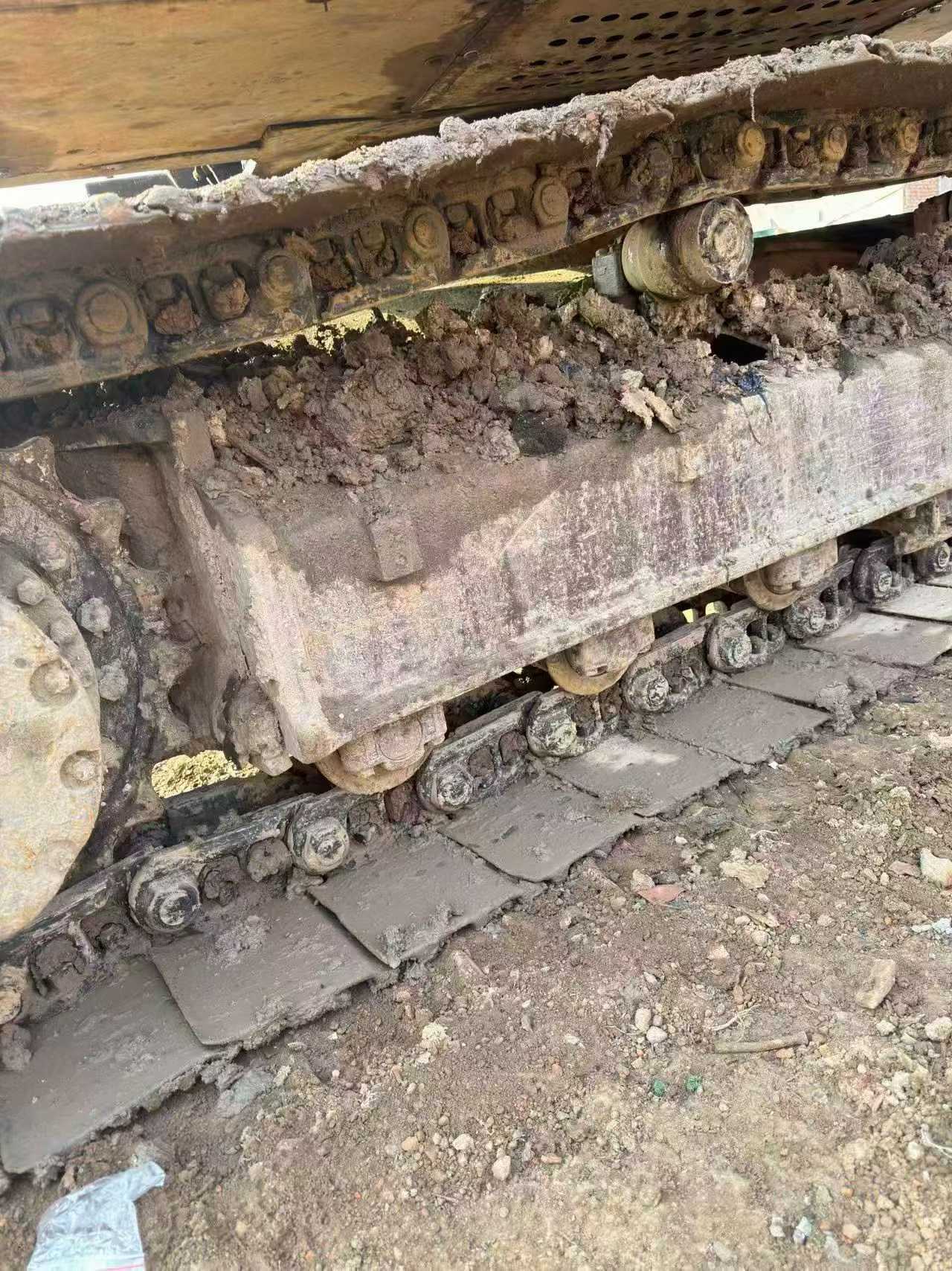 Used Hitachi ZX200-5G Excavator 2016 Model / 8