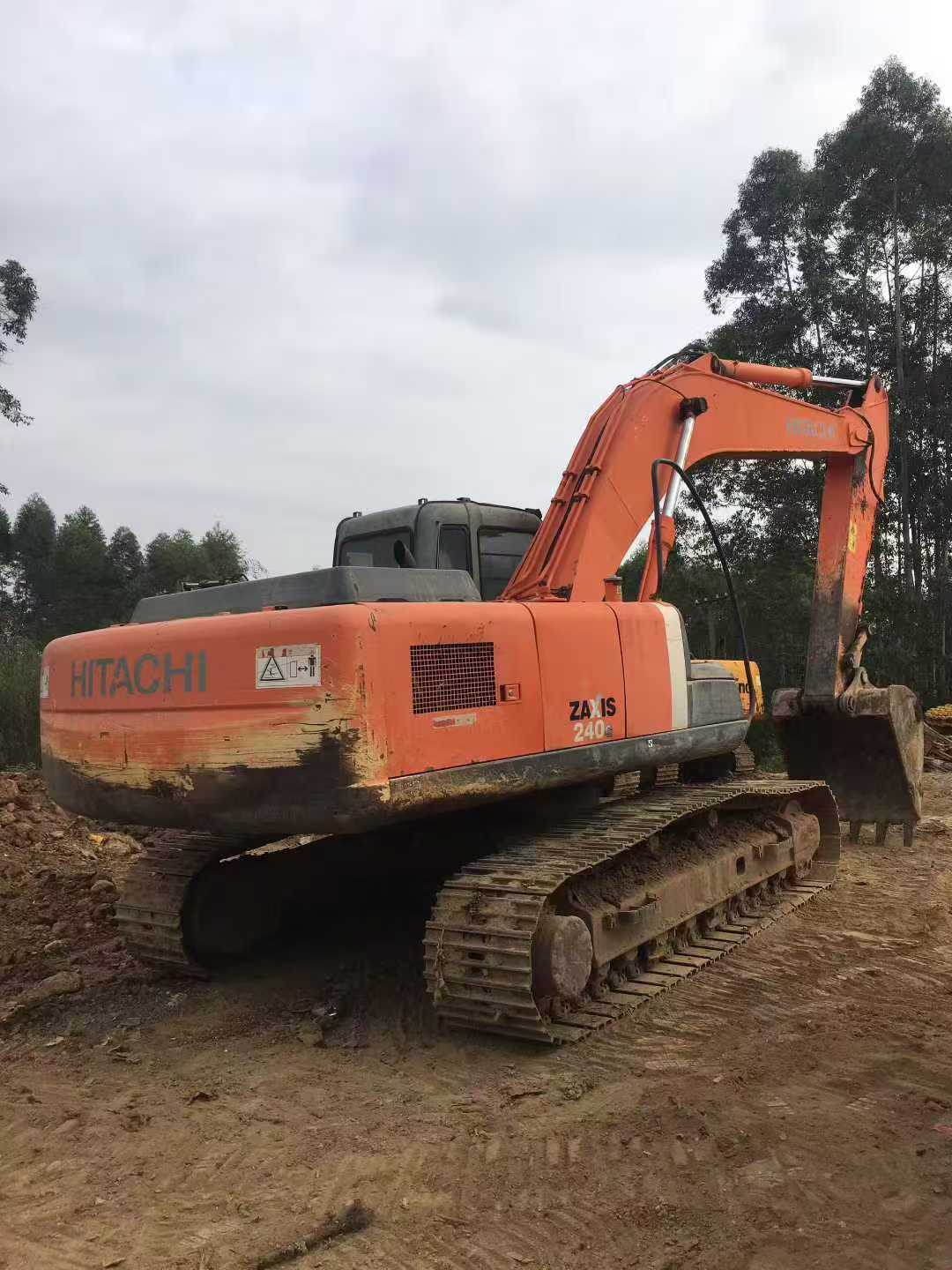 Used Hitachi ZX240-3 Excavator 2015 Model / 2