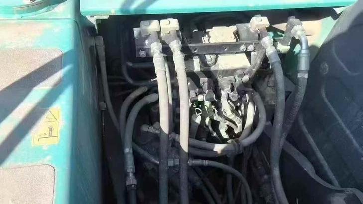 Buy Kobelco SK130 Used Excavator / 1