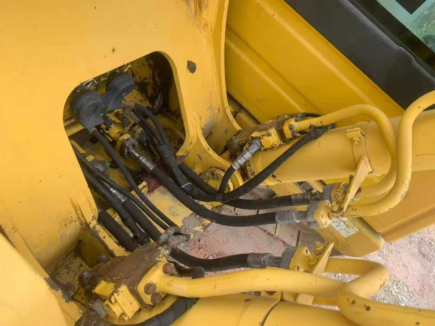 Used Komatsu PC200-8N1 Excavator 2016 Model / 7