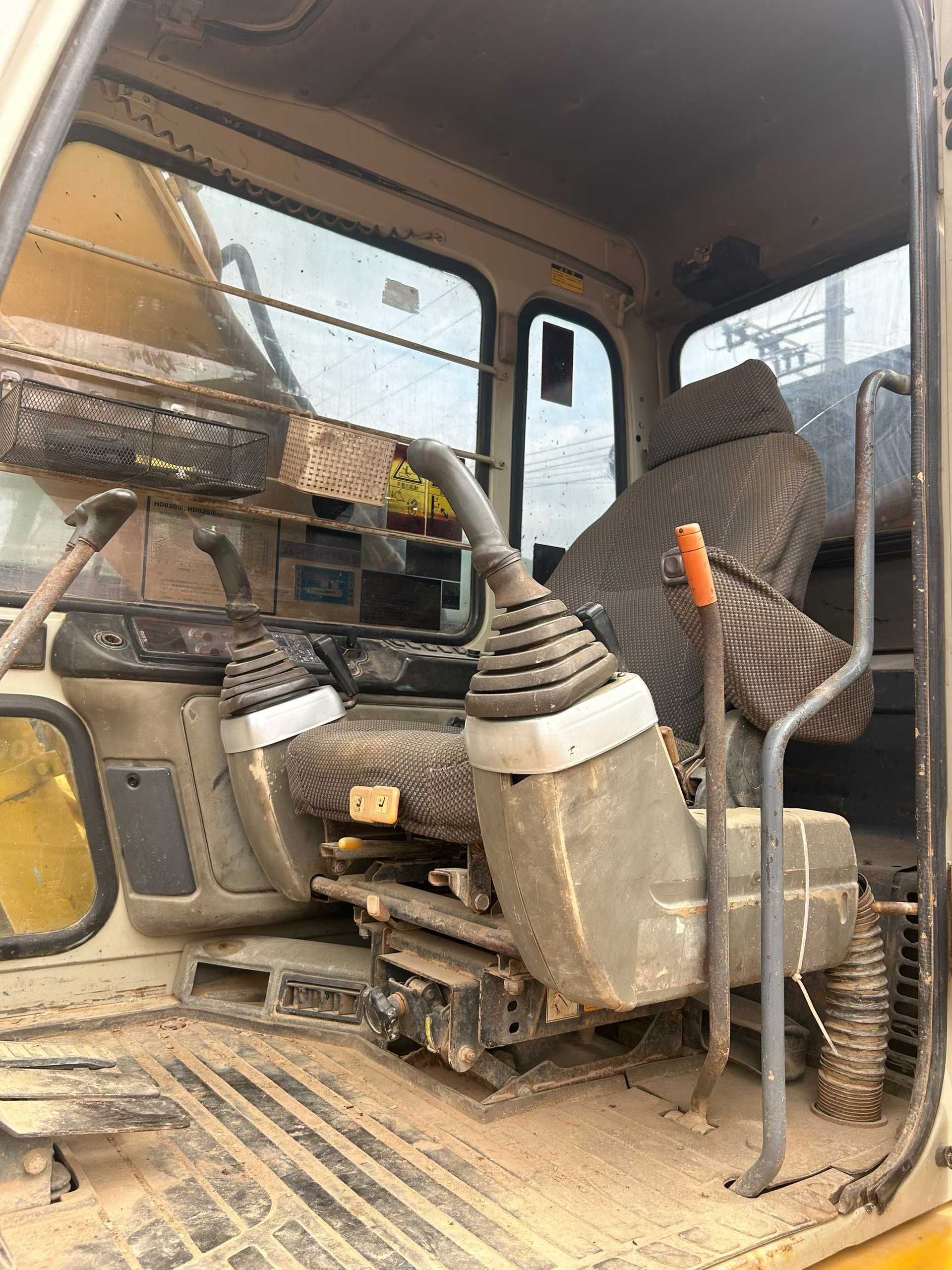 Used Kato 820-3SP Excavator 2016 Model / 8