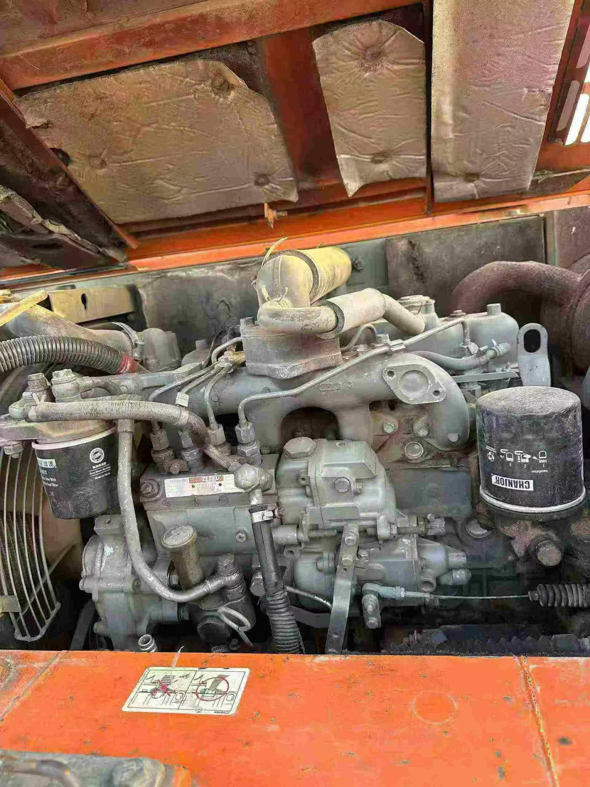 Used Hitachi EX60-6 Excavator 2012 Model / 8