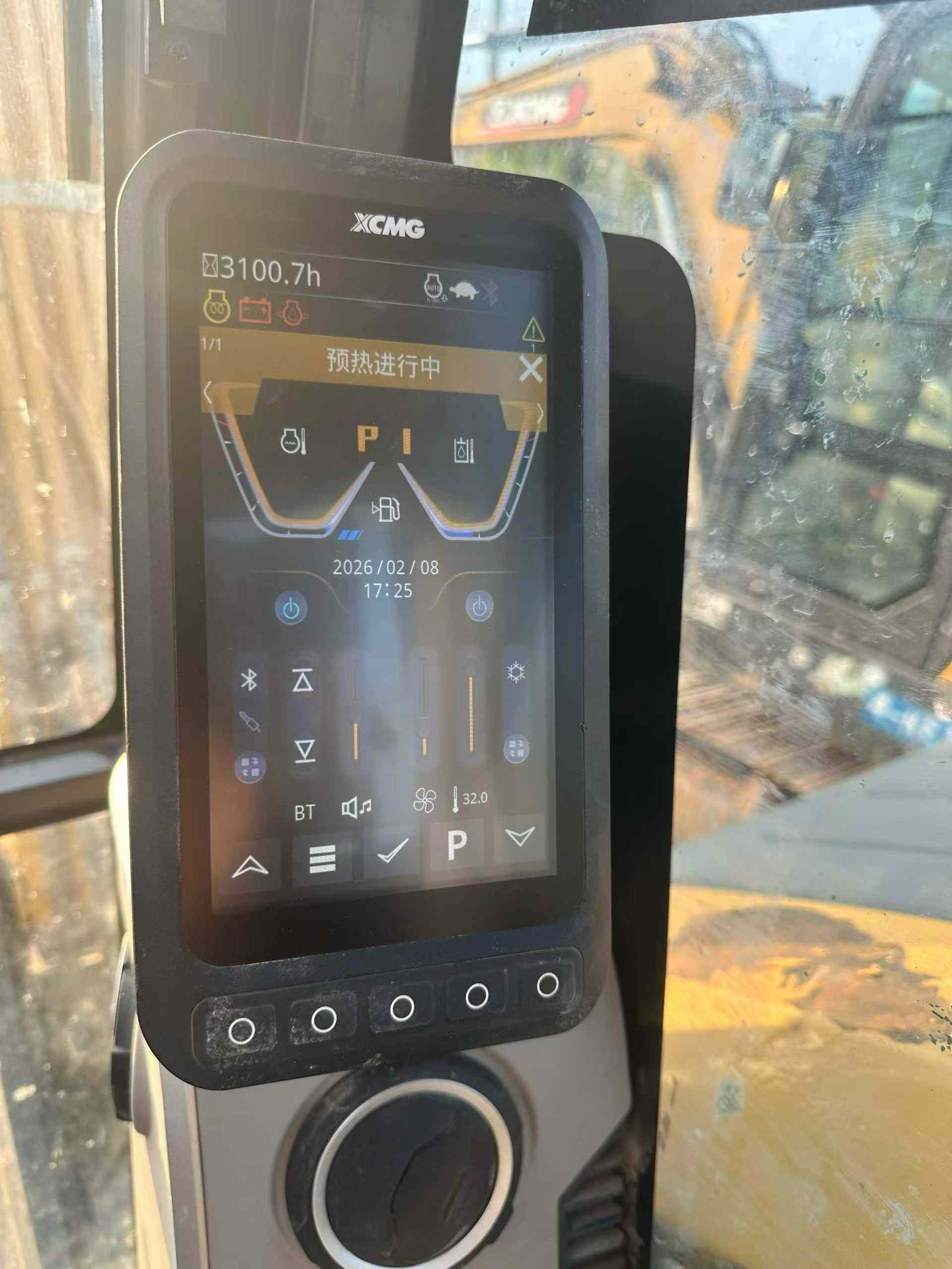 Used XCMG XE60 Excavator 2023 Model / 3