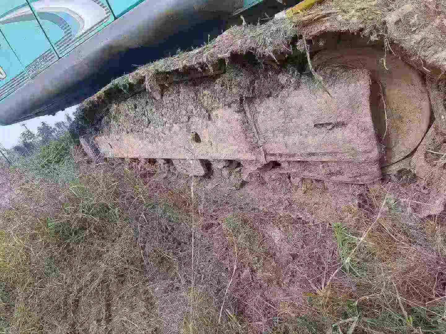 Used Kobelco SK10SR Excavator 2010 Model / 4