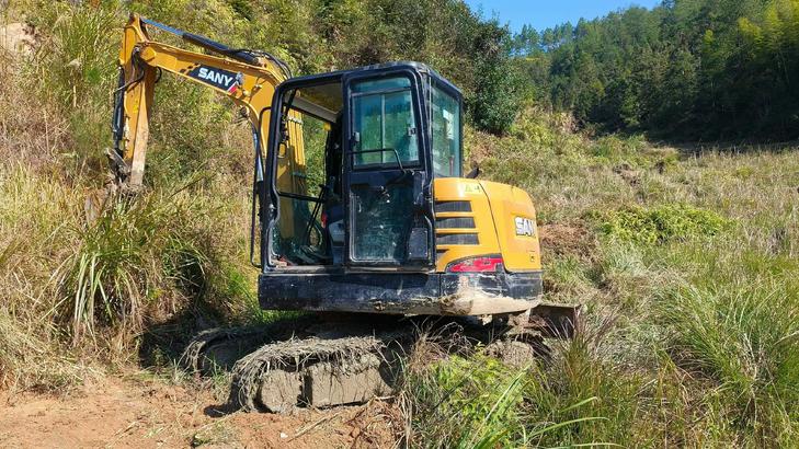 Buy Sany SY60 Used Excavator / 1