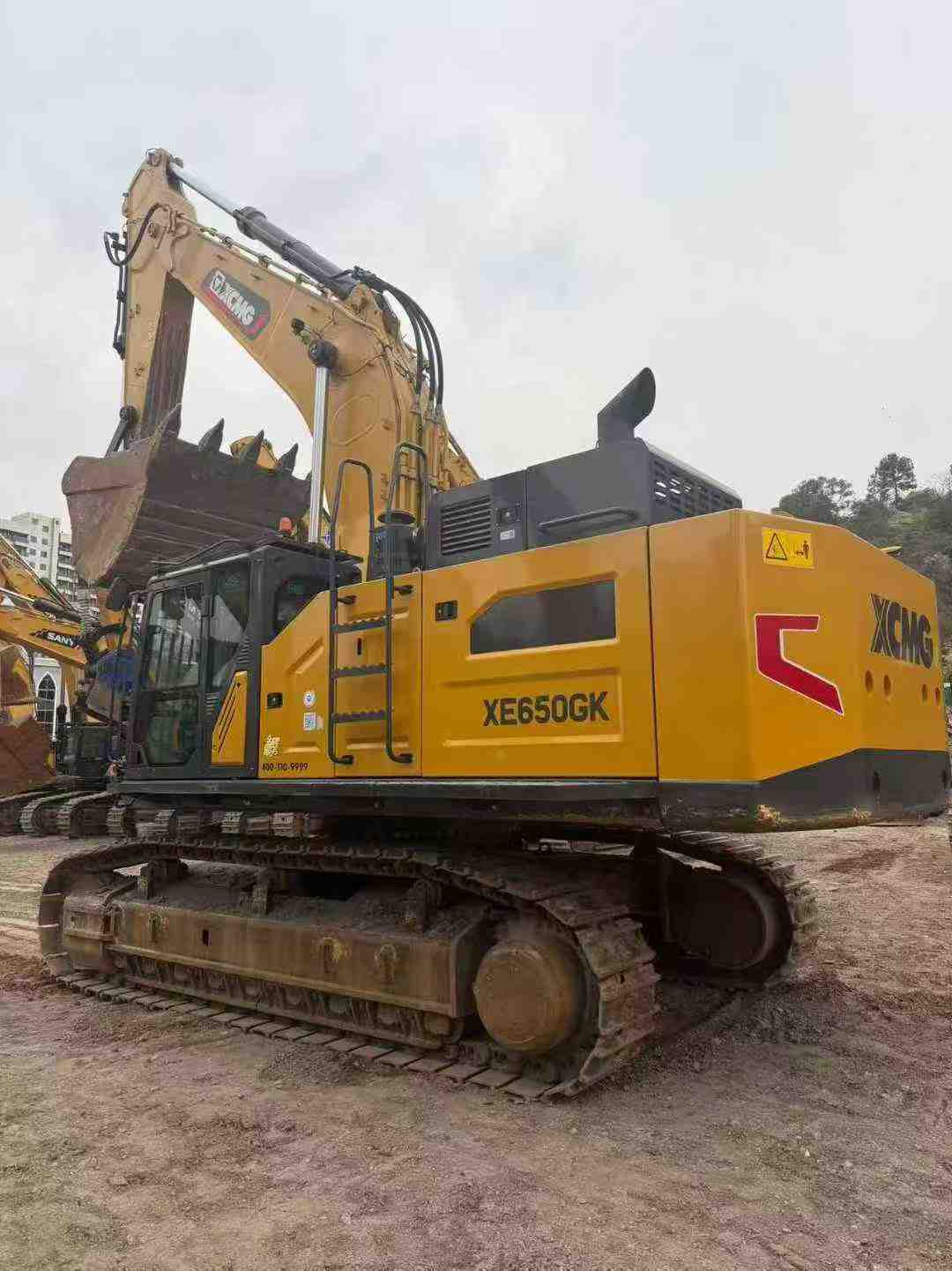 Used XCMG XE650DP Excavator 2023 Model / 3