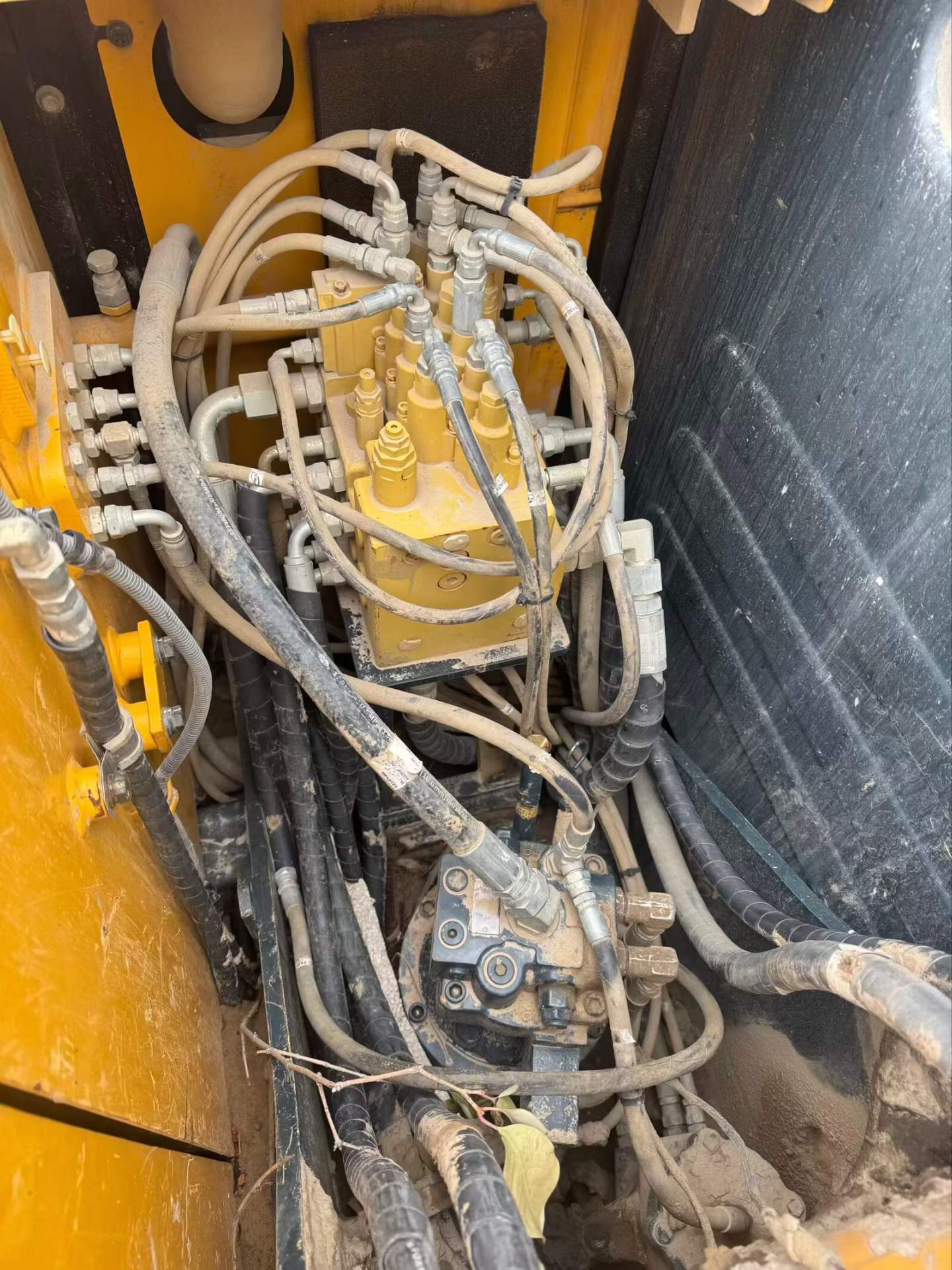 Used Hyundai HX75 Excavator 2020 Model / 3