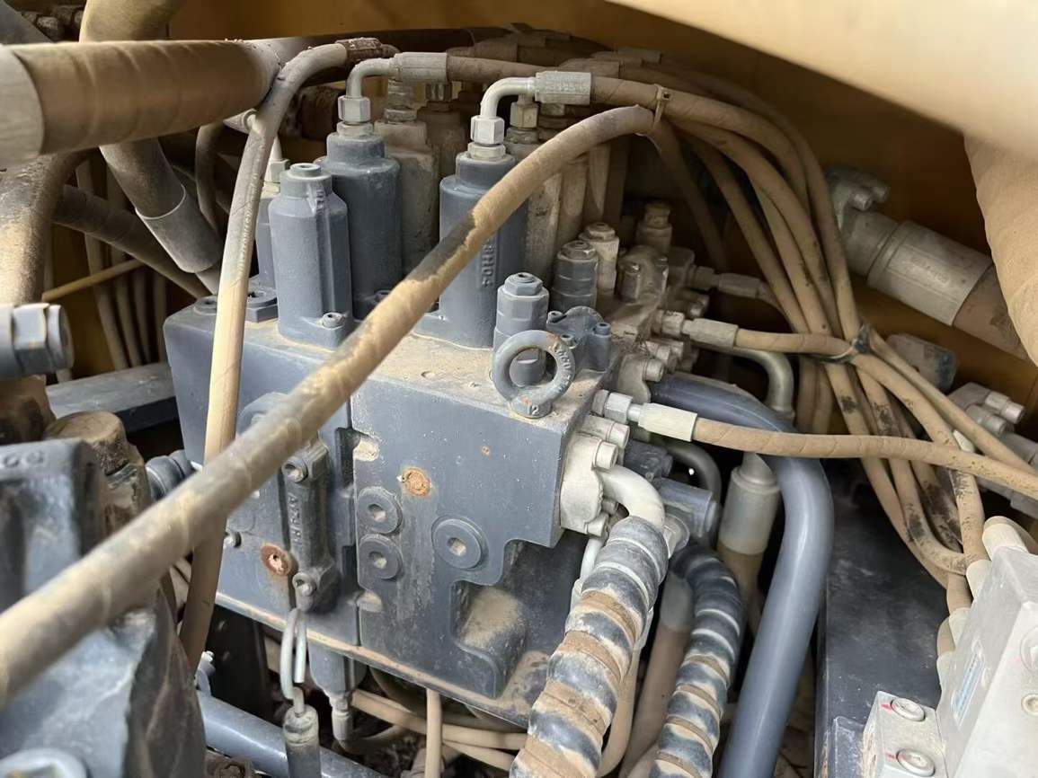 Used XCMG XE215 Excavator 2019 Model / 4