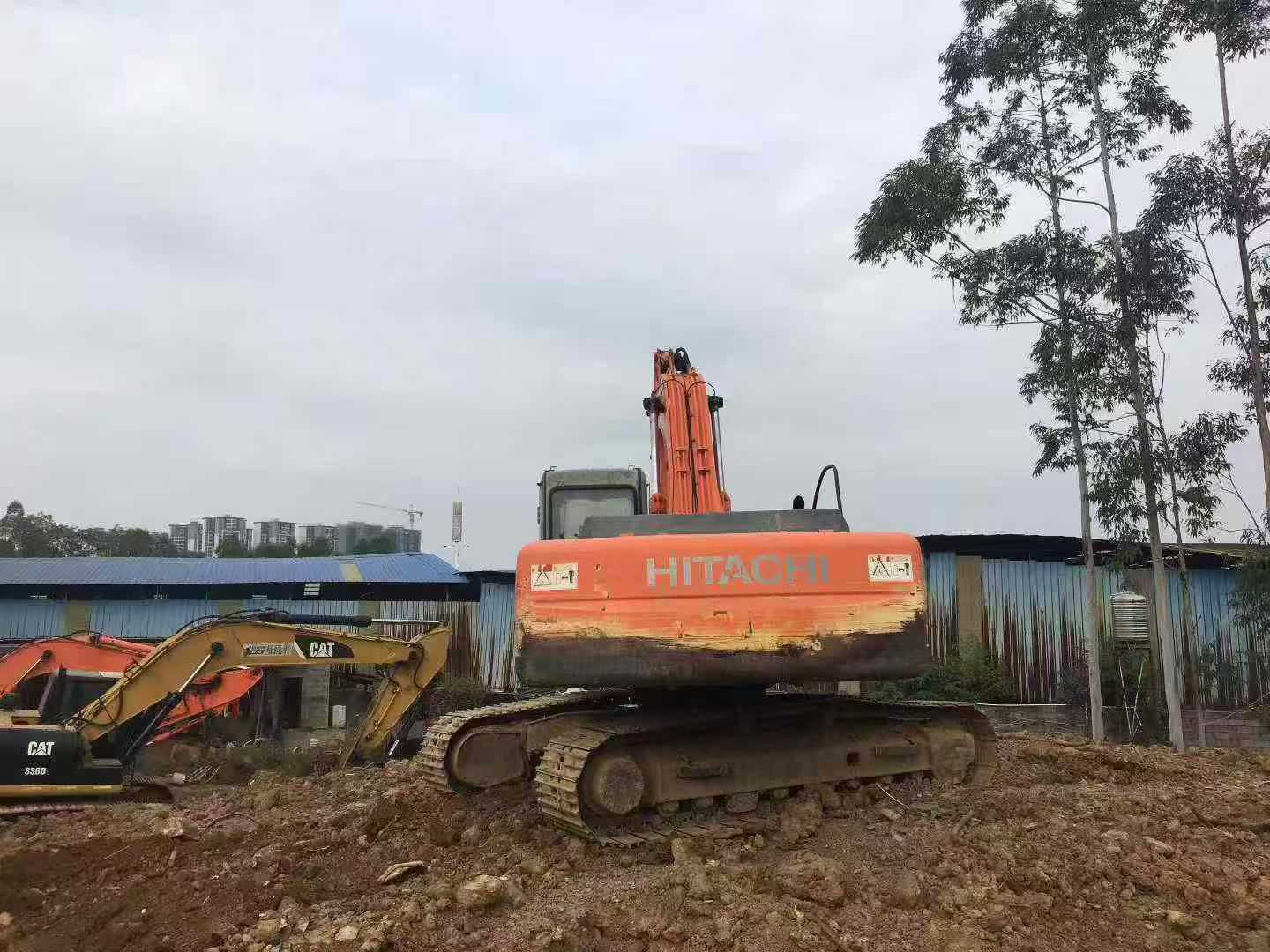 Used Hitachi ZX240-3 Excavator 2015 Model / 7