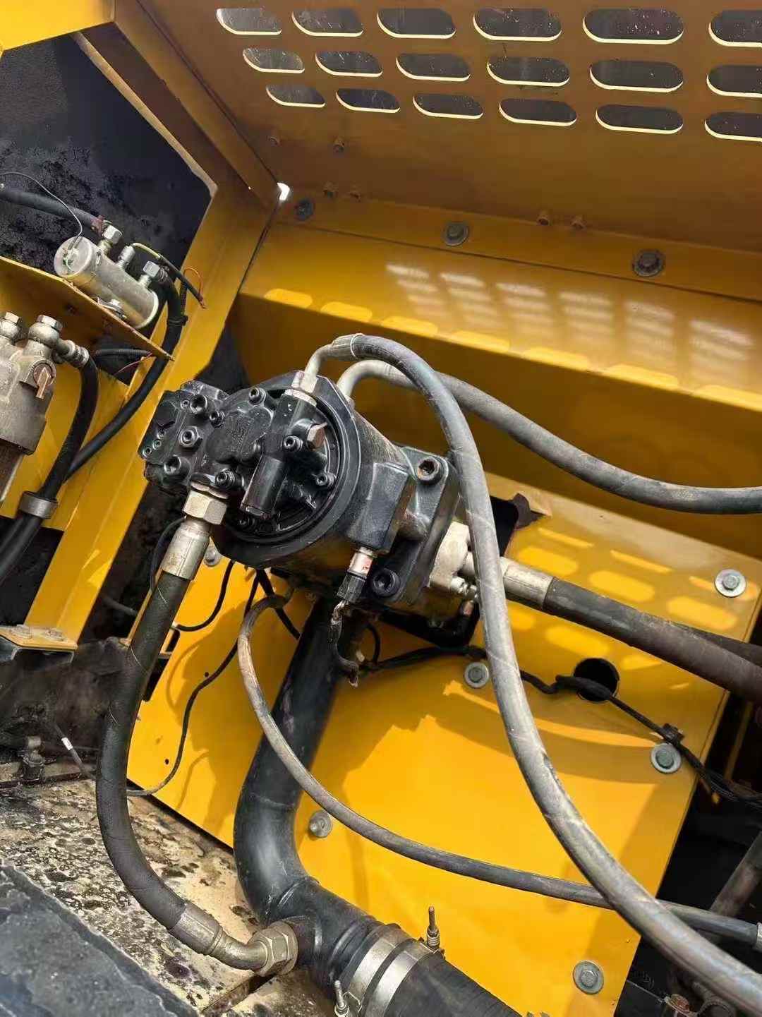 Used Sany SY245H Excavator 2019 Model / 7