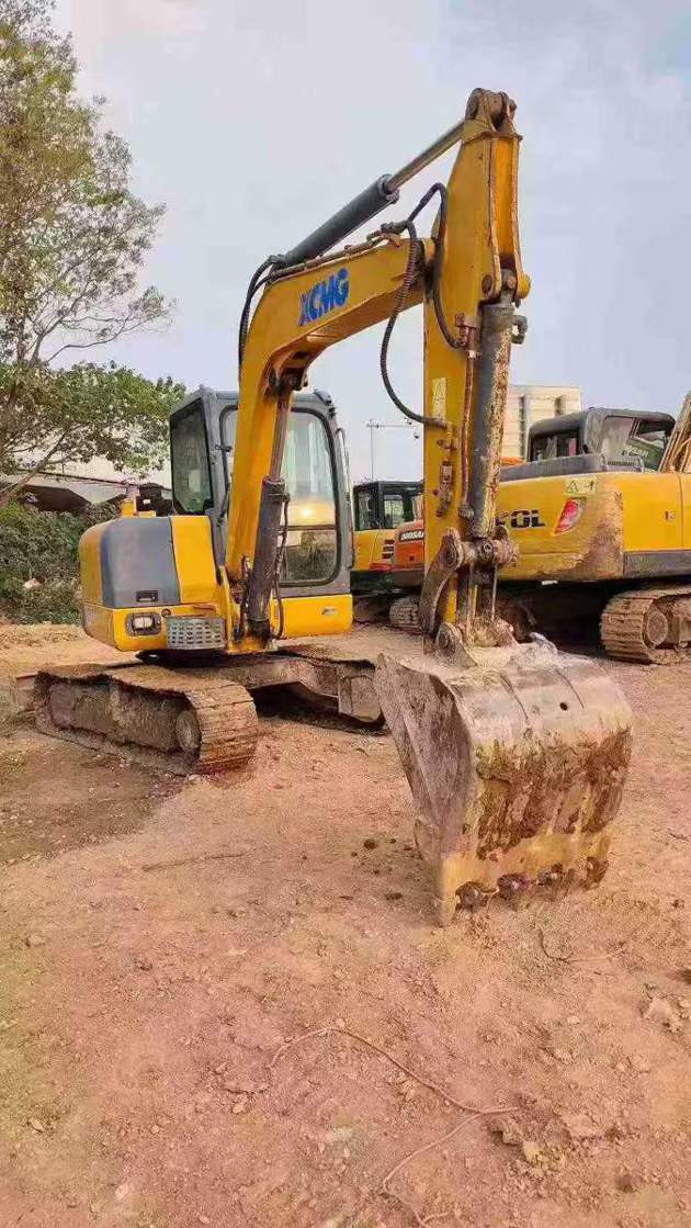 Used XCMG XE60 Excavator 2017 Model / 2