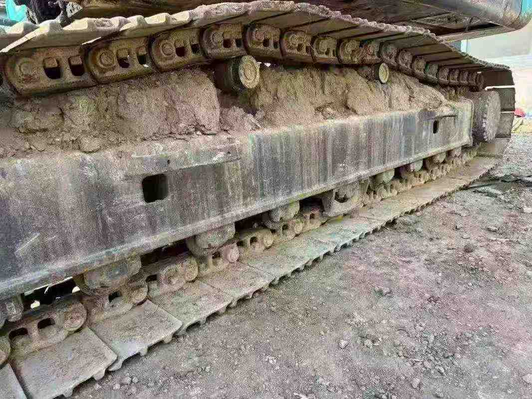 Used Kobelco SK260 Excavator 2014 Model / 8