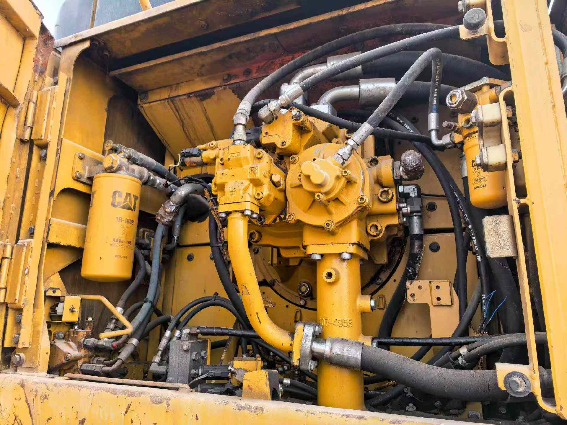 Used Caterpillar 349E Excavator 2016 Model / 4