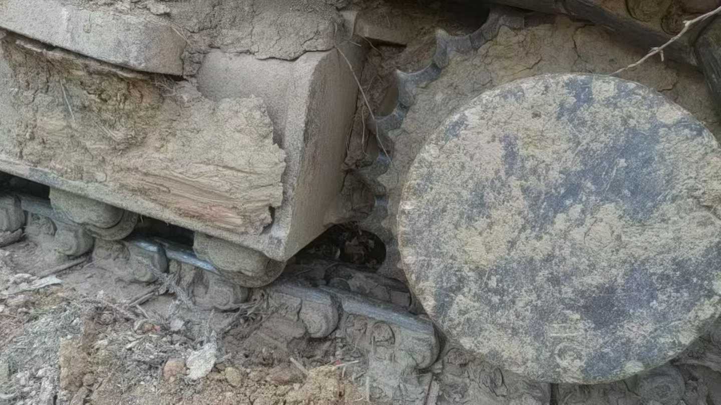 Used XCMG XE215D Excavator 2018 Model / 8