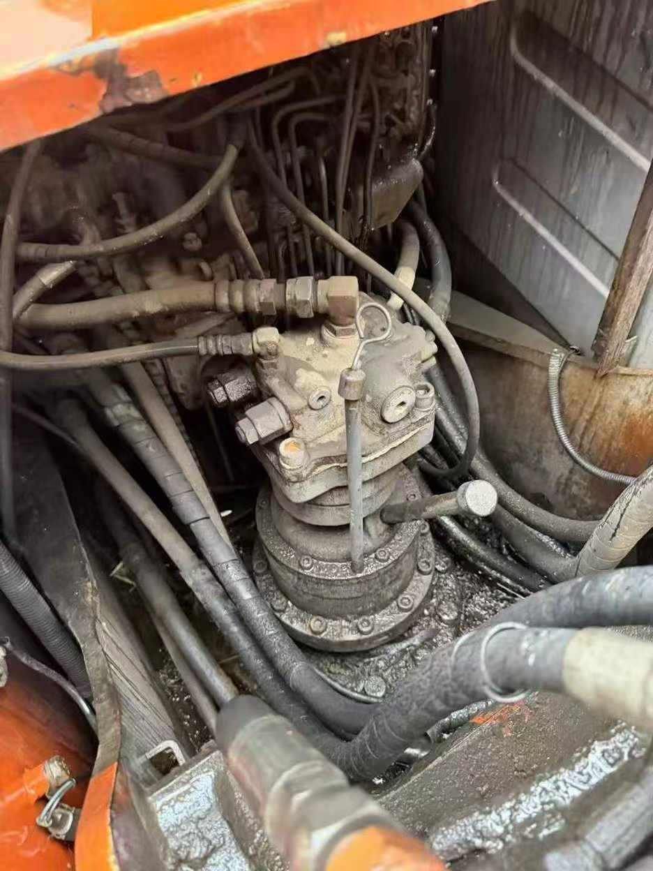 Used Hitachi EX120-6 Excavator 2016 Model / 2