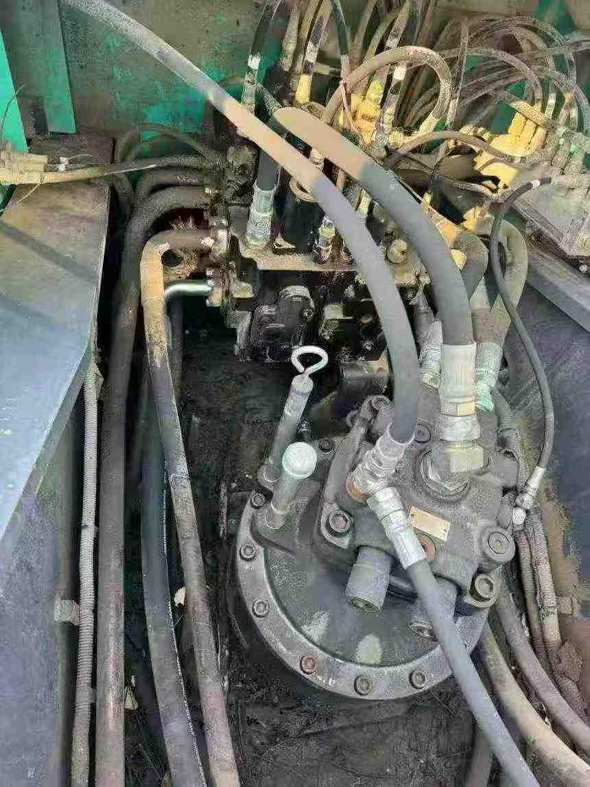 Used Kobelco SK260 Excavator 2014 Model / 3