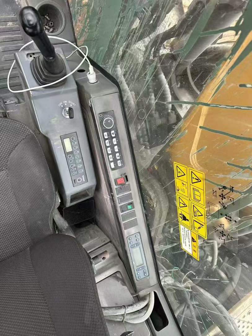 Used XCMG XE215D Excavator 2017 Model / 9