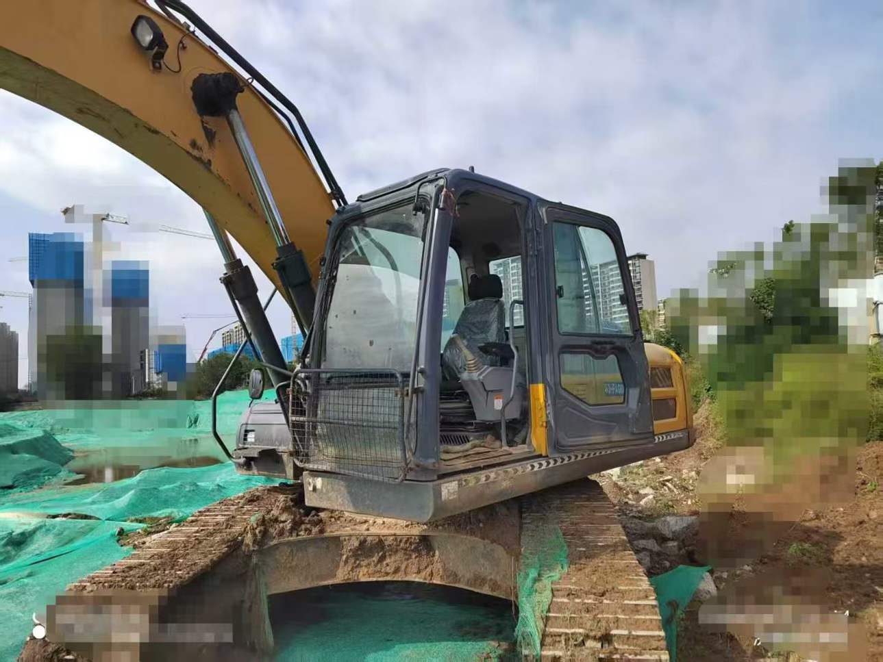Used XCMG XE215 Excavator 2019 Model / 7